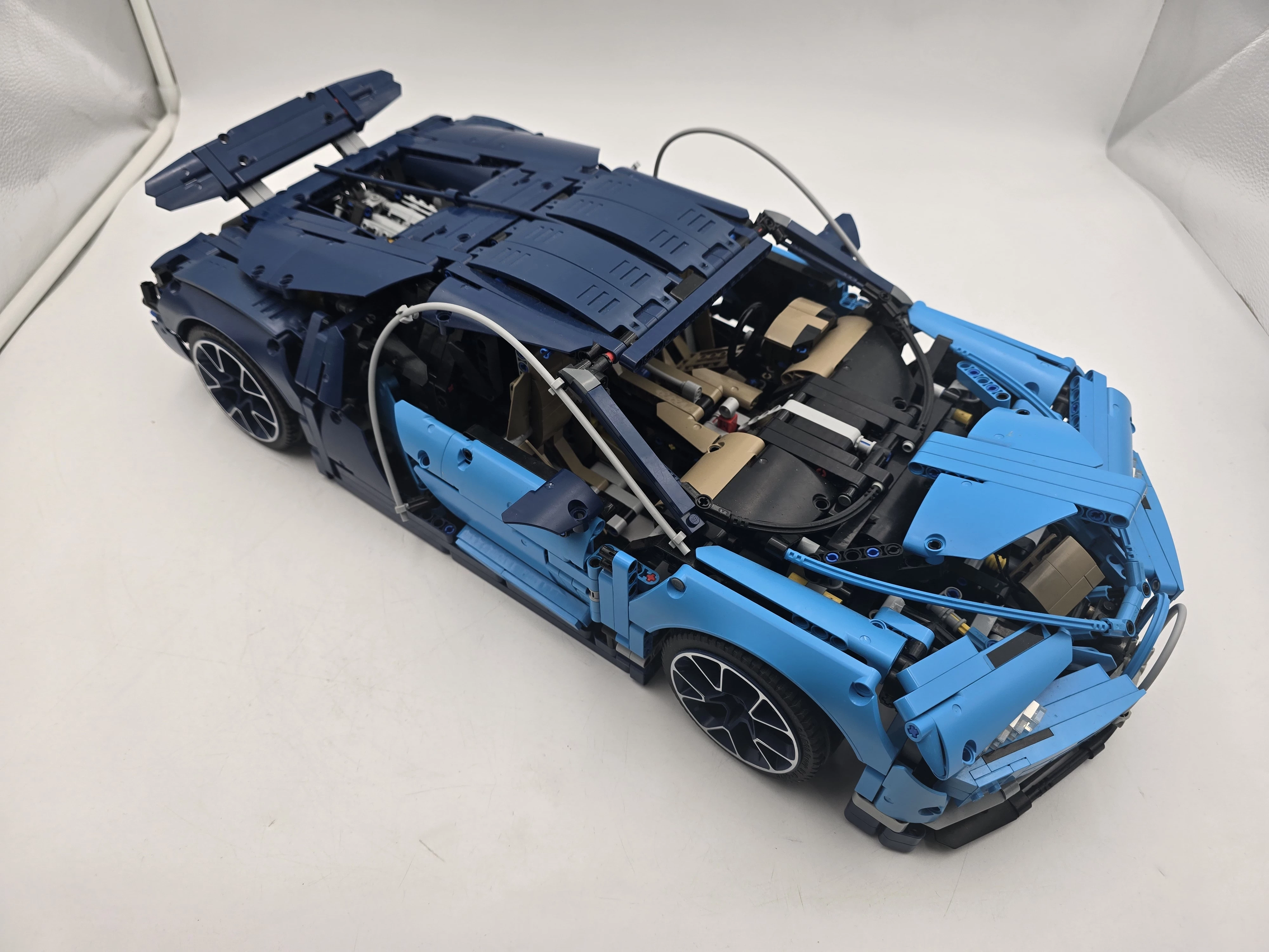 lego-technic-bugatti-chiron-42083-marka-248811-1221207