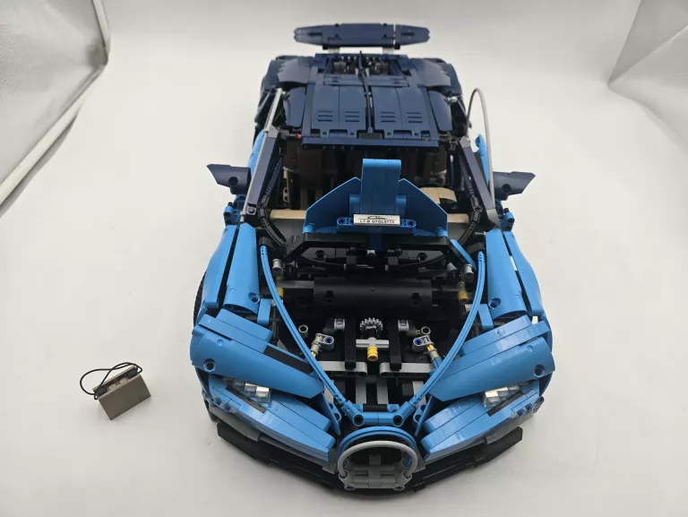 lego-technic-bugatti-chiron-42083-numer-produktu-42083