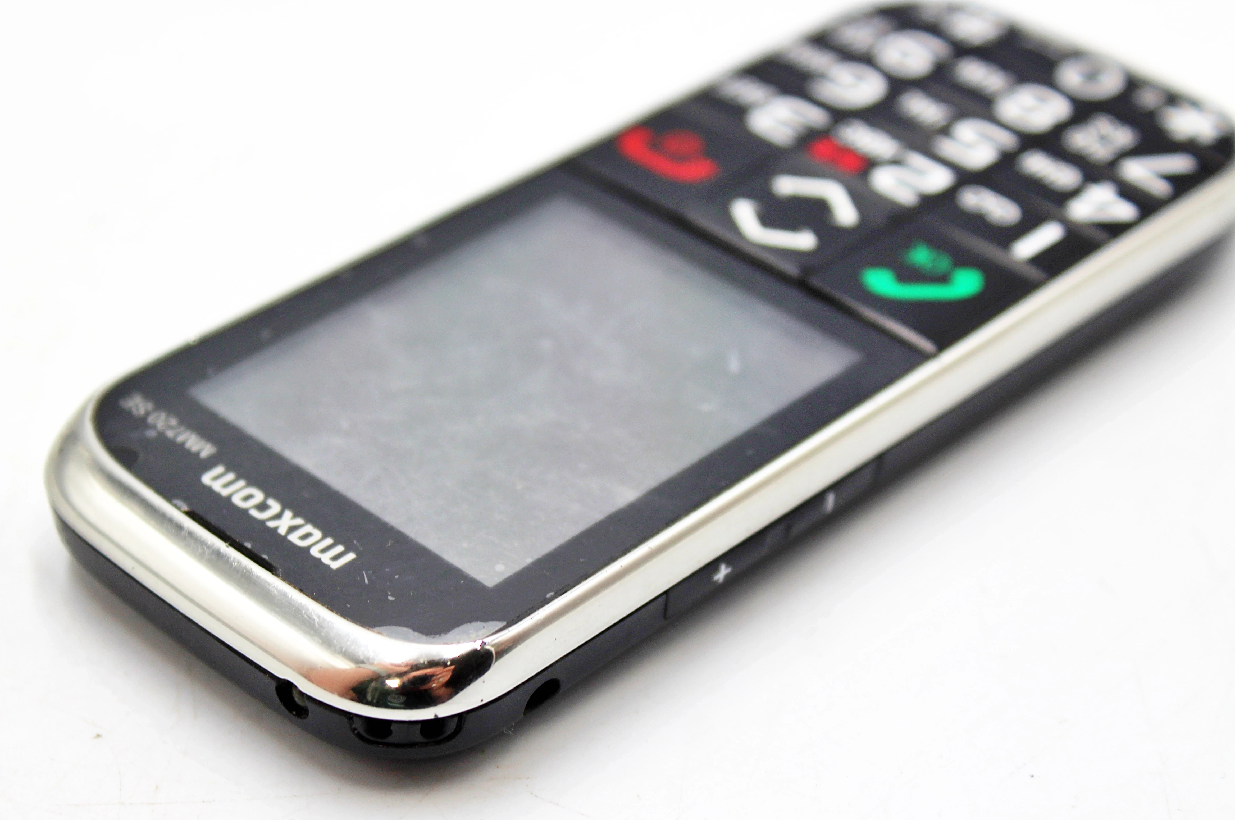 telefon-komorkowy-dla-seniora-maxcom-mm720-se-16-mb-32-mb-przekatna-ekranu-220