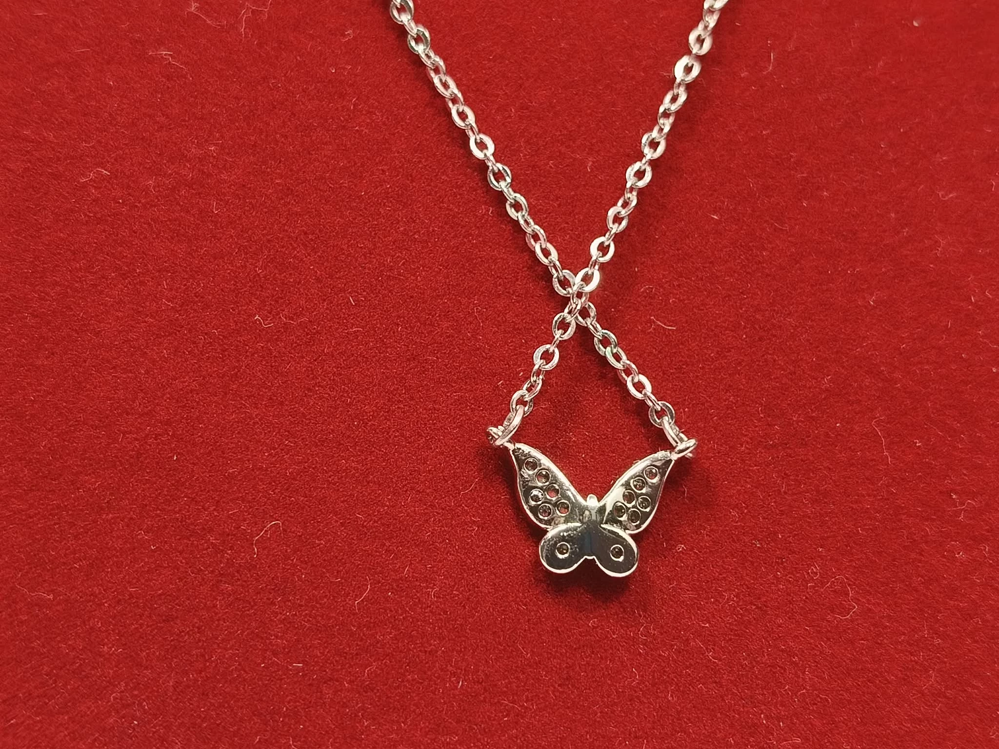 srebrny-naszyjnik-925-z-motylkiem-i-cyrkoniami-delikatny-i-kobiecy-238-material-15835-4