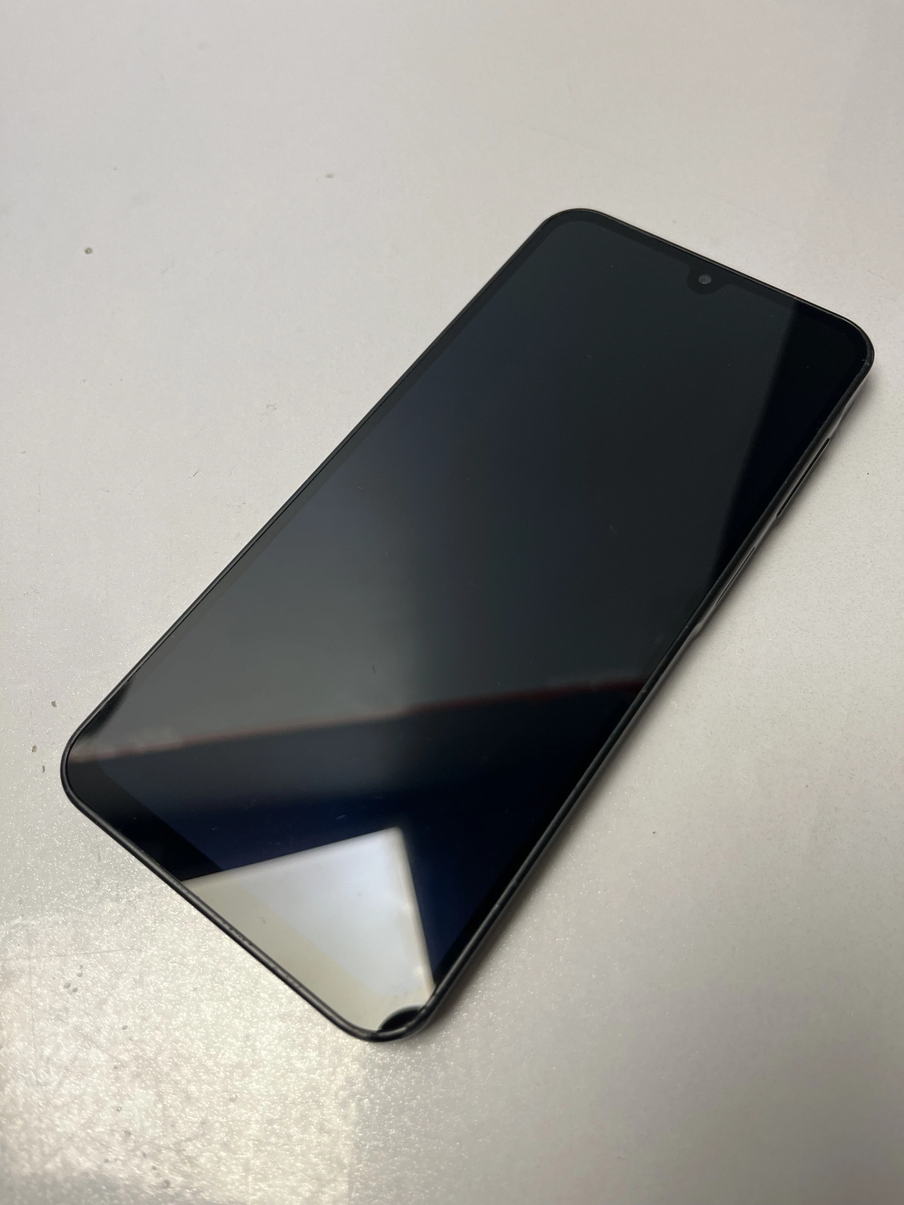 telefon-samsung-galaxy-a17-5g-4128gb-system-operacyjny-4388-1