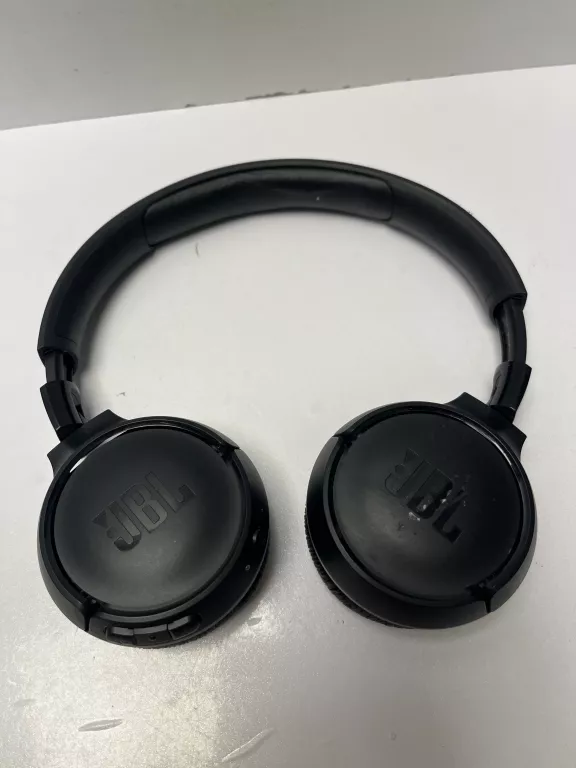 sluchawki-bt-jbl-tune-520-osiedle-teatralne-3u15-krakow