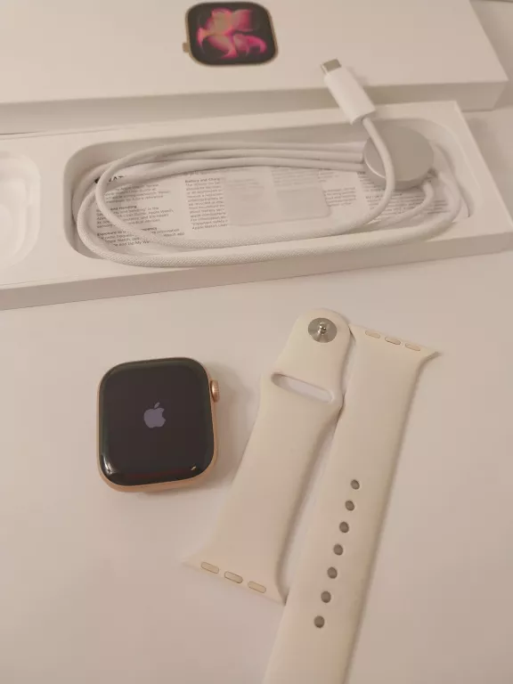 apple-watch-series-11-42mm-rose-gold-ean-gtin-0195950630909