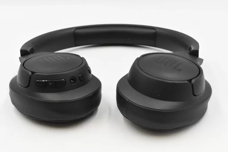 sluchawki-jbl-tune770nc-stan-11323-2