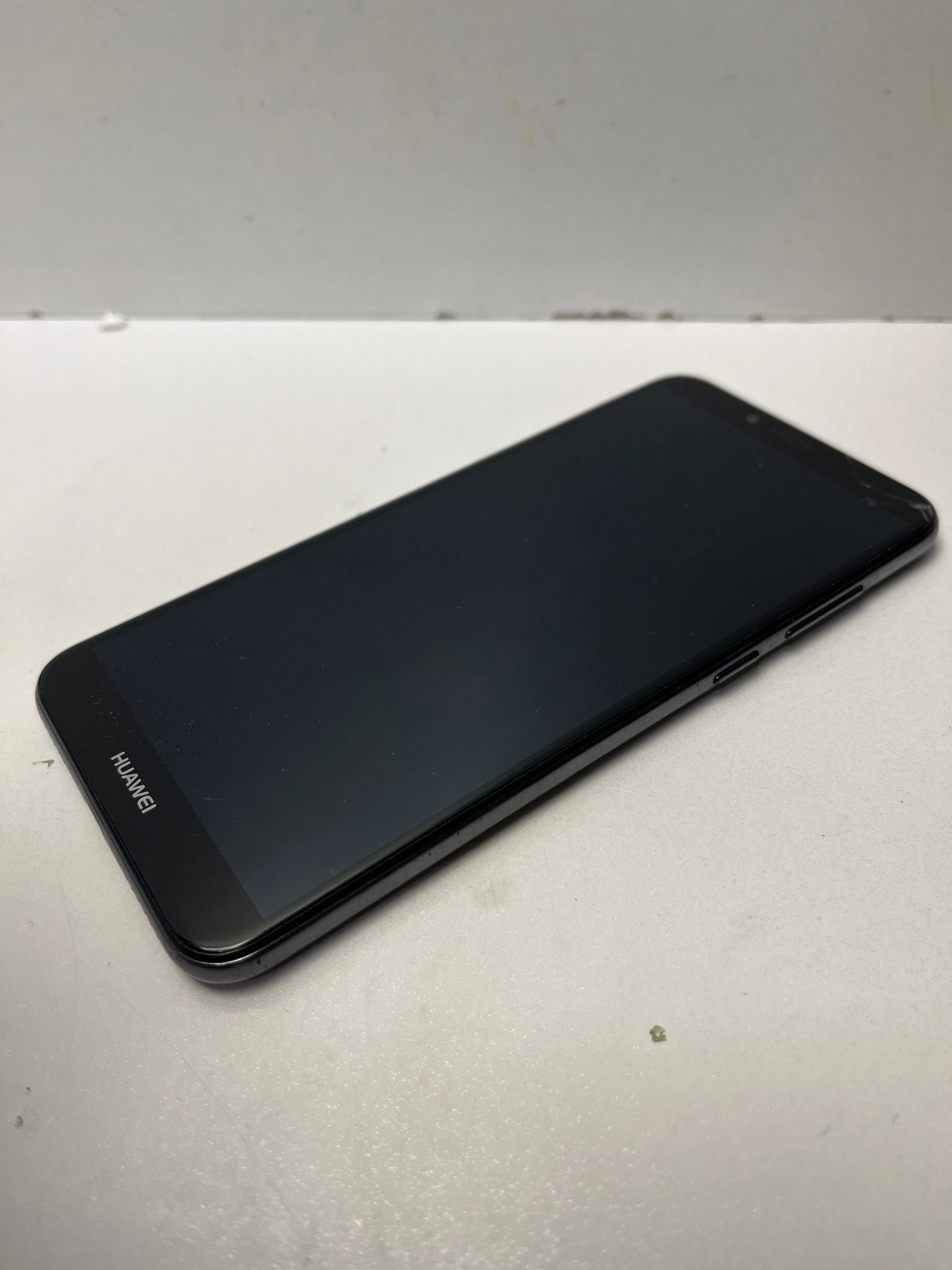 telefon-huawei-y6-216gb-opis-kod-producenta-cam-l21