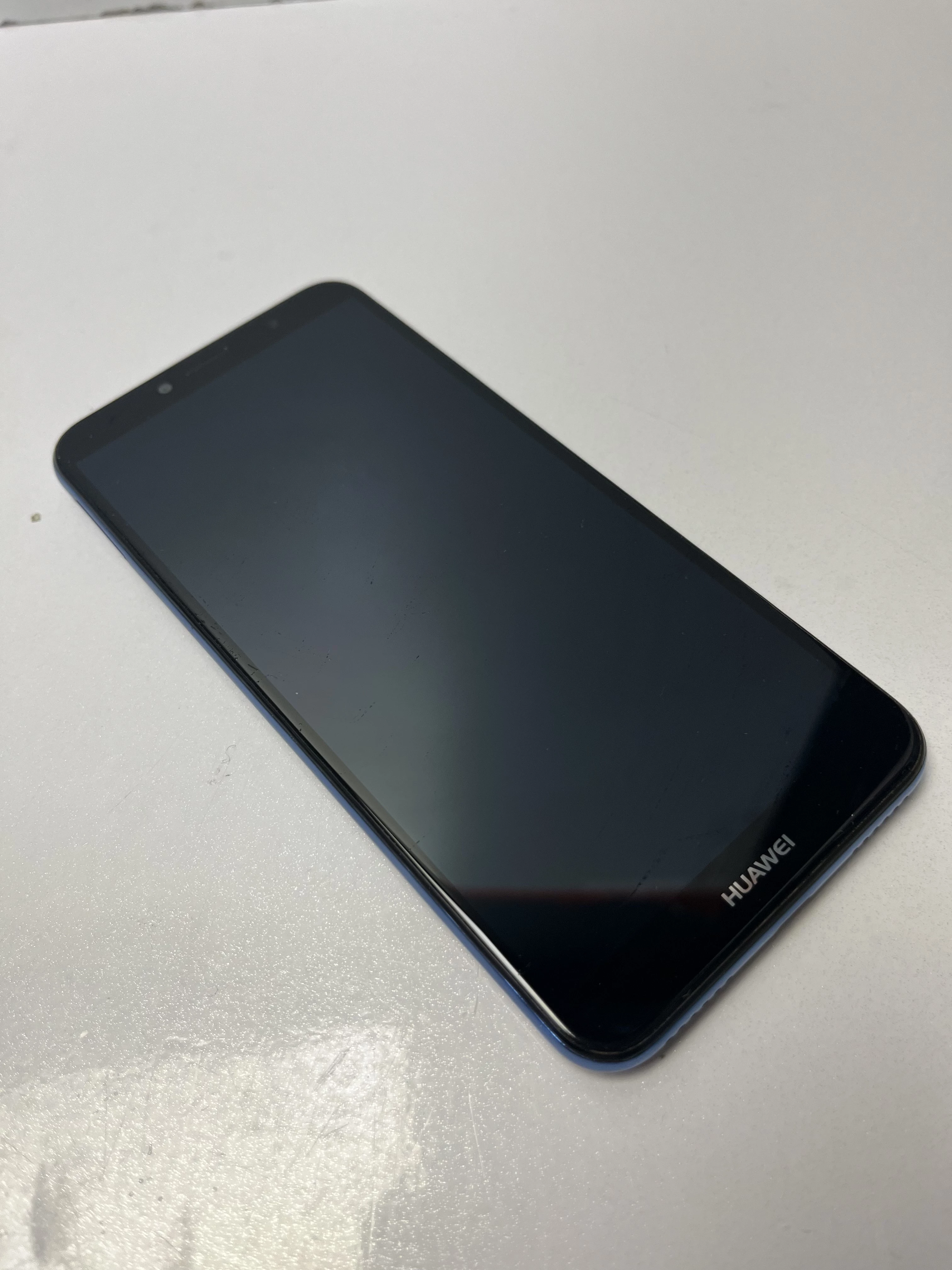 telefon-huawei-y5-216gb-przekatna-ekranu-571