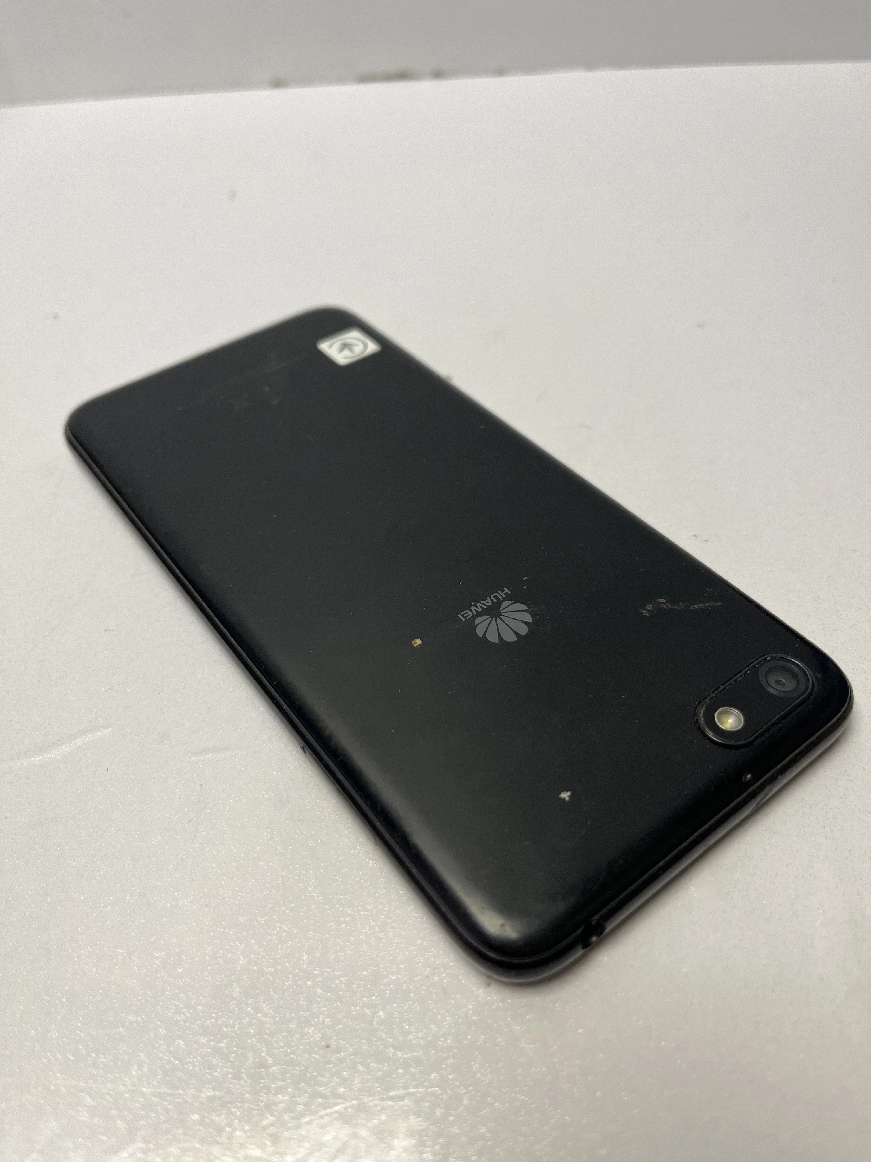 telefon-huawei-y5-opis-pojemnosc-akumulatora-2000