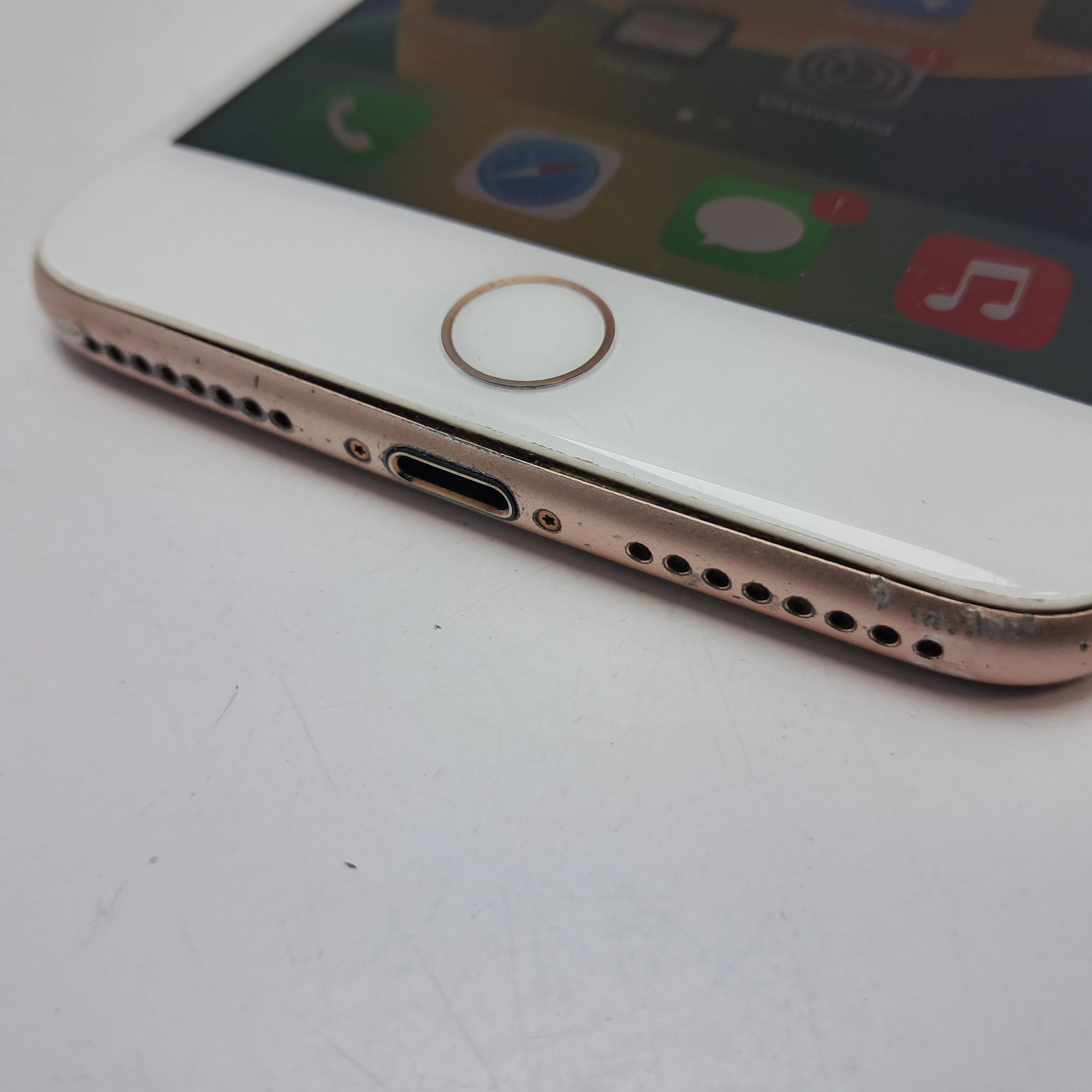 telefon-iphone-8-plus-ean-gtin-190198454126