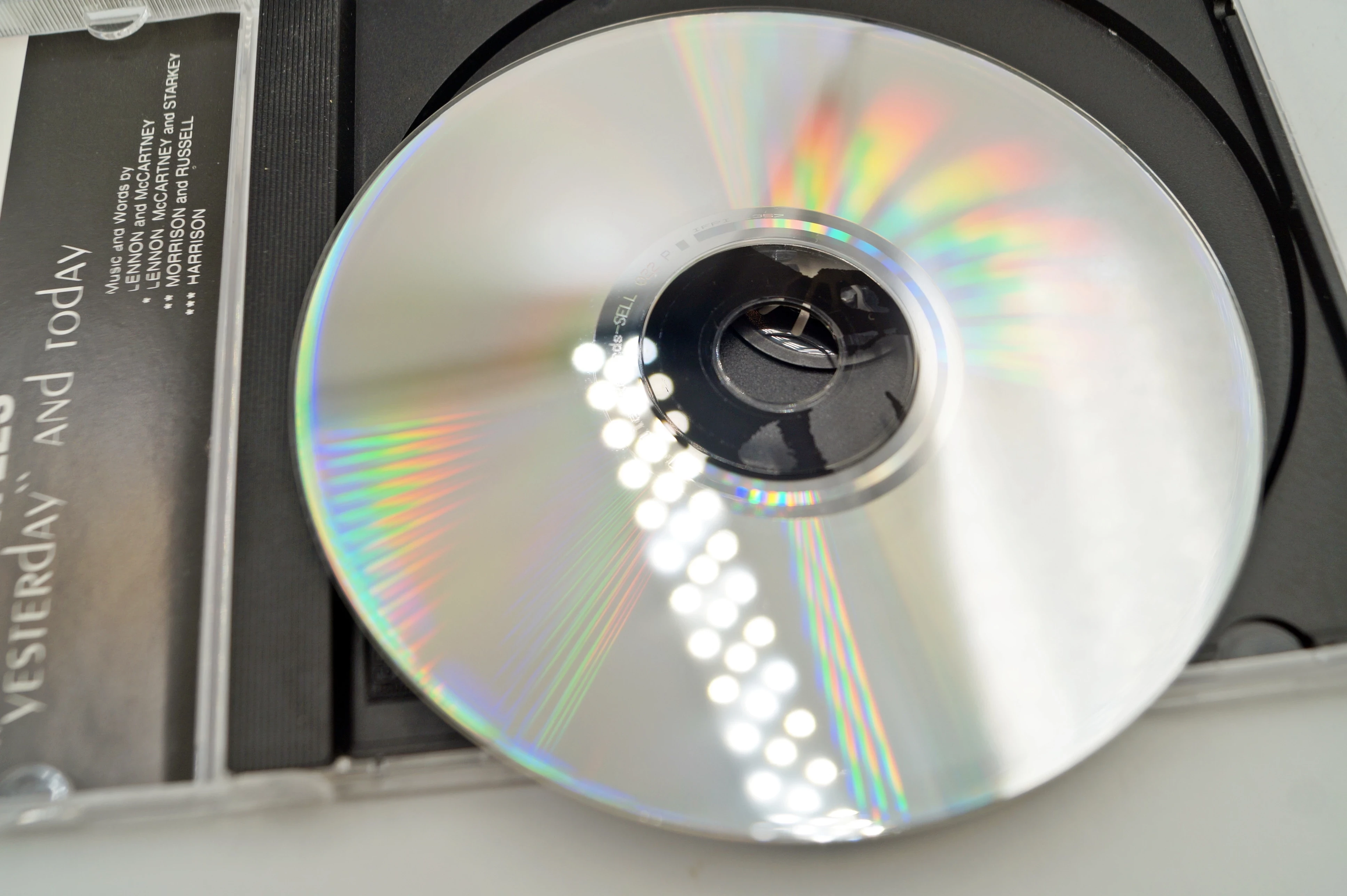 the-beatles-yesterday-and-today-gatunek-250078-1797546