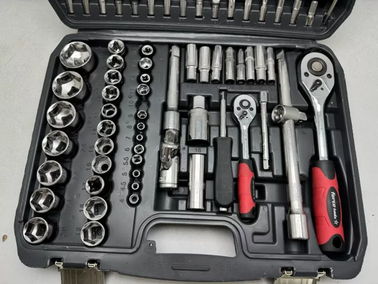 zestaw-kluczy-force-108pcs-kod-producenta-klucze-nasadowe-na-budowe-do-pracy