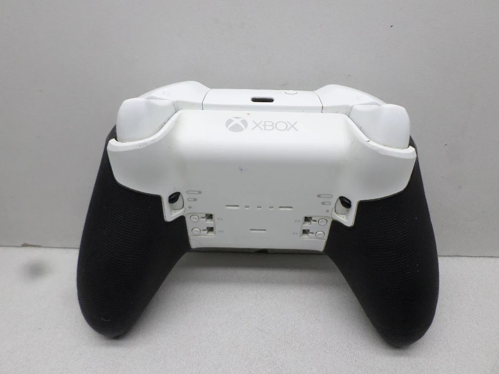 pad-xbox-one-elite-series-2-kod-producenta-4ik-00002