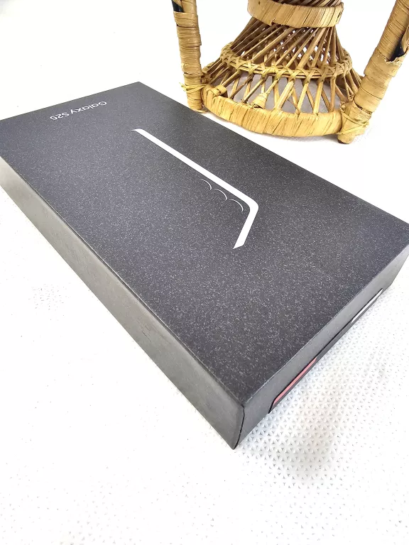 telefon-samsung-galaxy-s25-12gb-256gb-blueblack-stan-11323-2