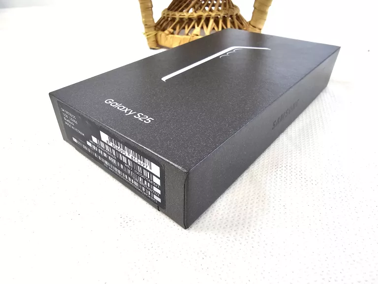 telefon-samsung-galaxy-s25-12gb-256gb-blueblack-kod-producenta-sm-s931bdbgeue