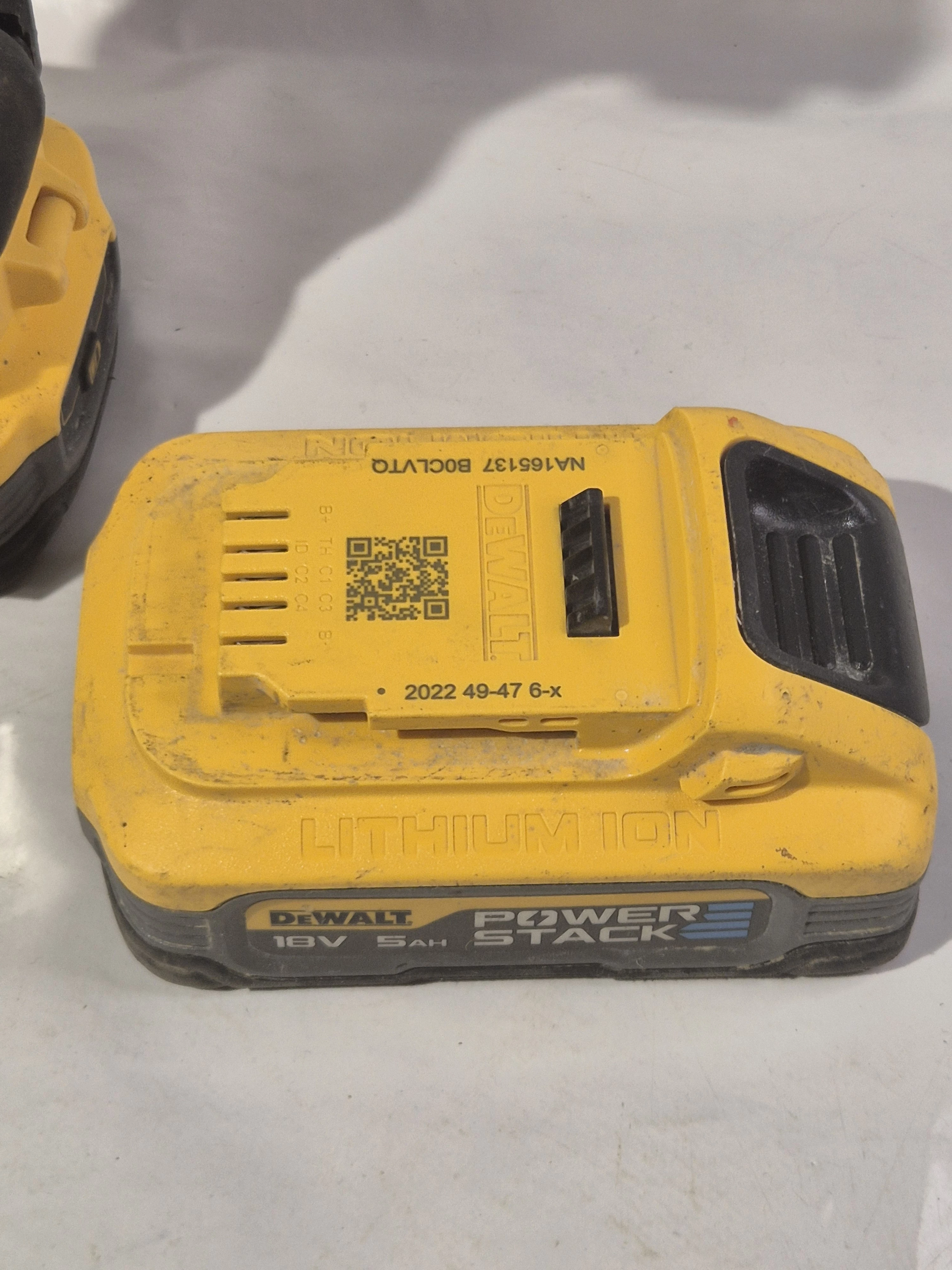 wiertarko-wkretarka-dewalt-dcd800-2aku-powerstack-50ah-stan-11323-2