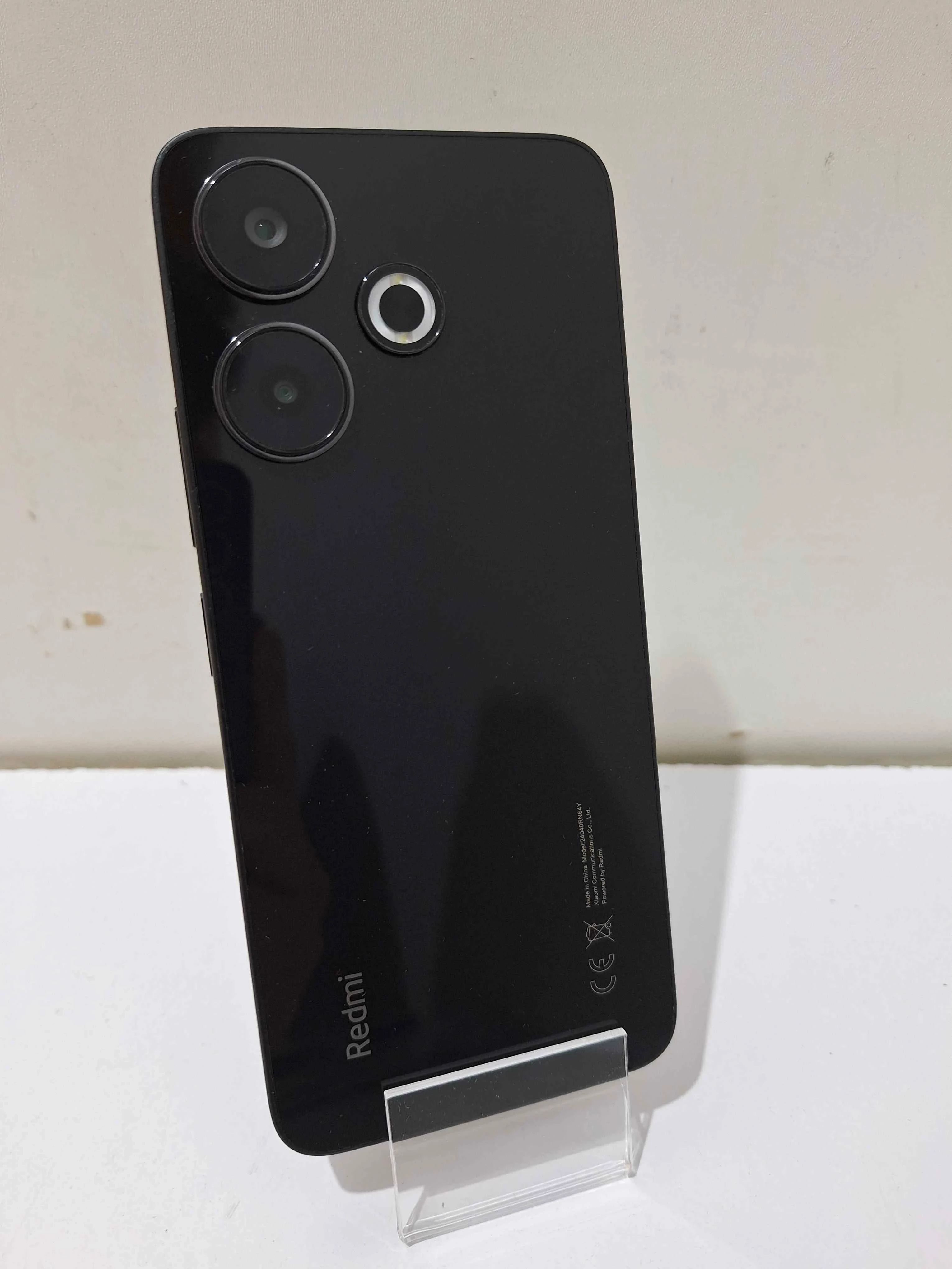 telefon-redmi-13-8256gb-przekatna-ekranu-679