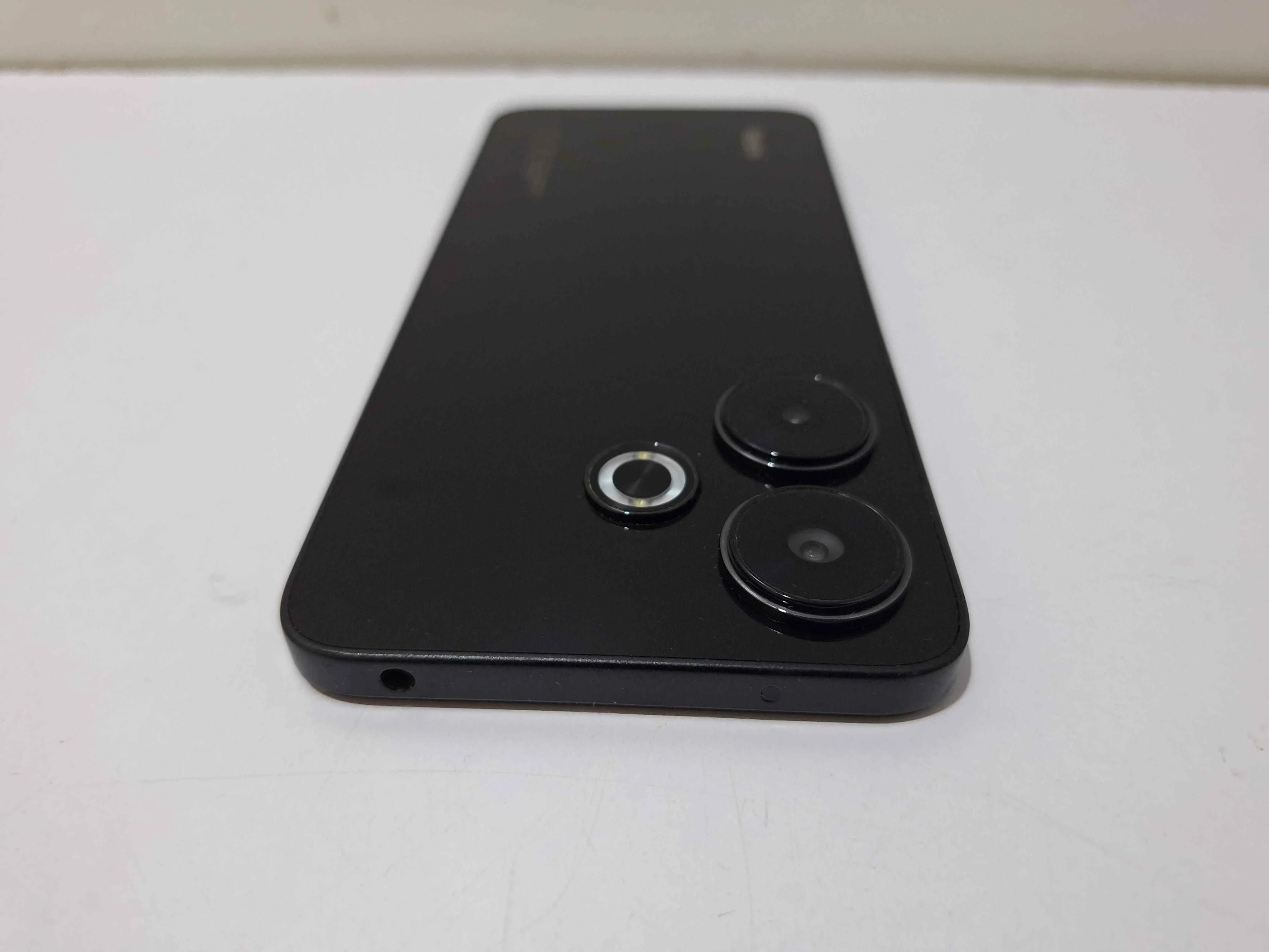 telefon-redmi-13-8256gb-system-operacyjny-4388-1