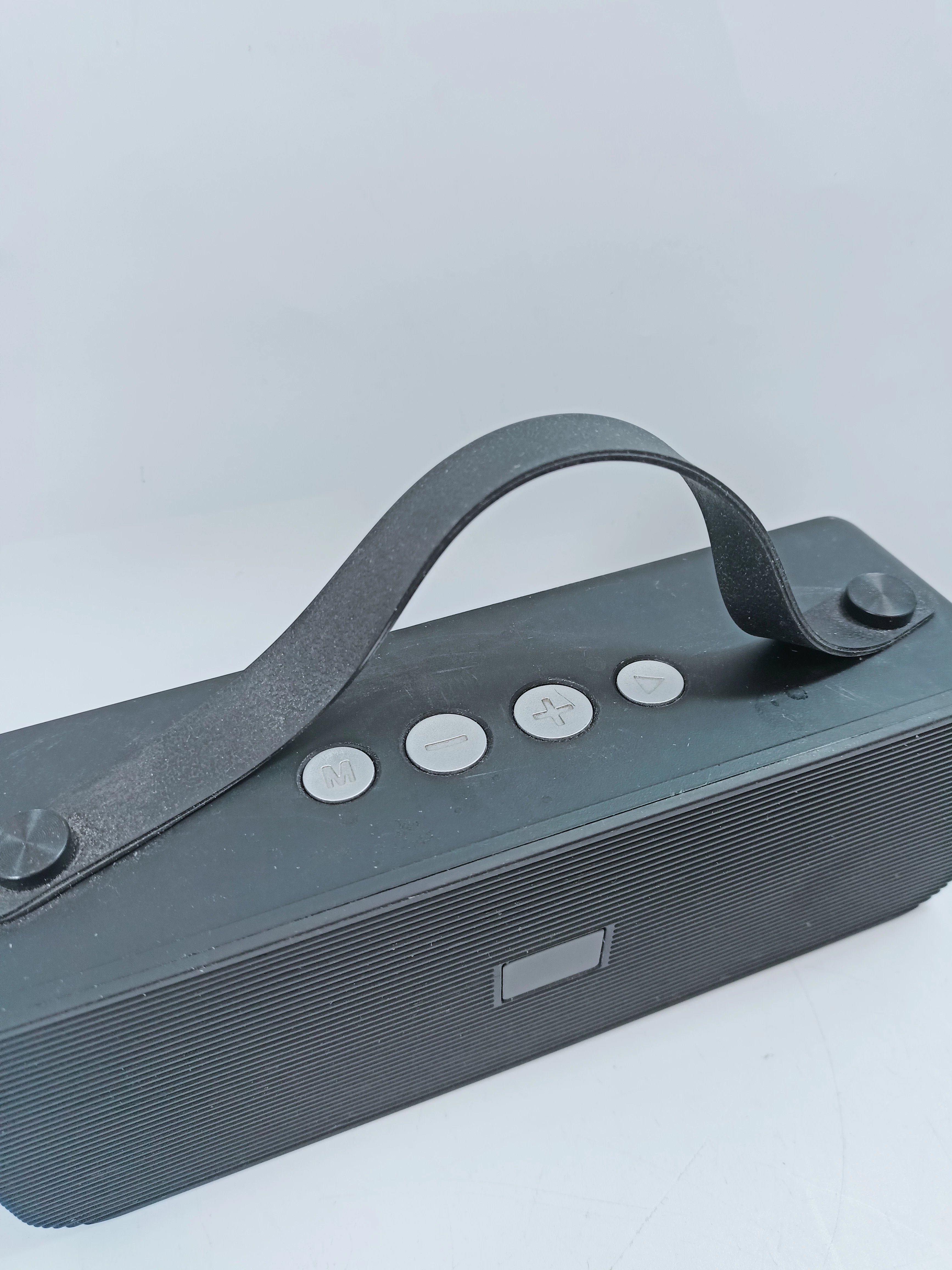 glosnik-czarny-pepco-ean-gtin-8200133321968