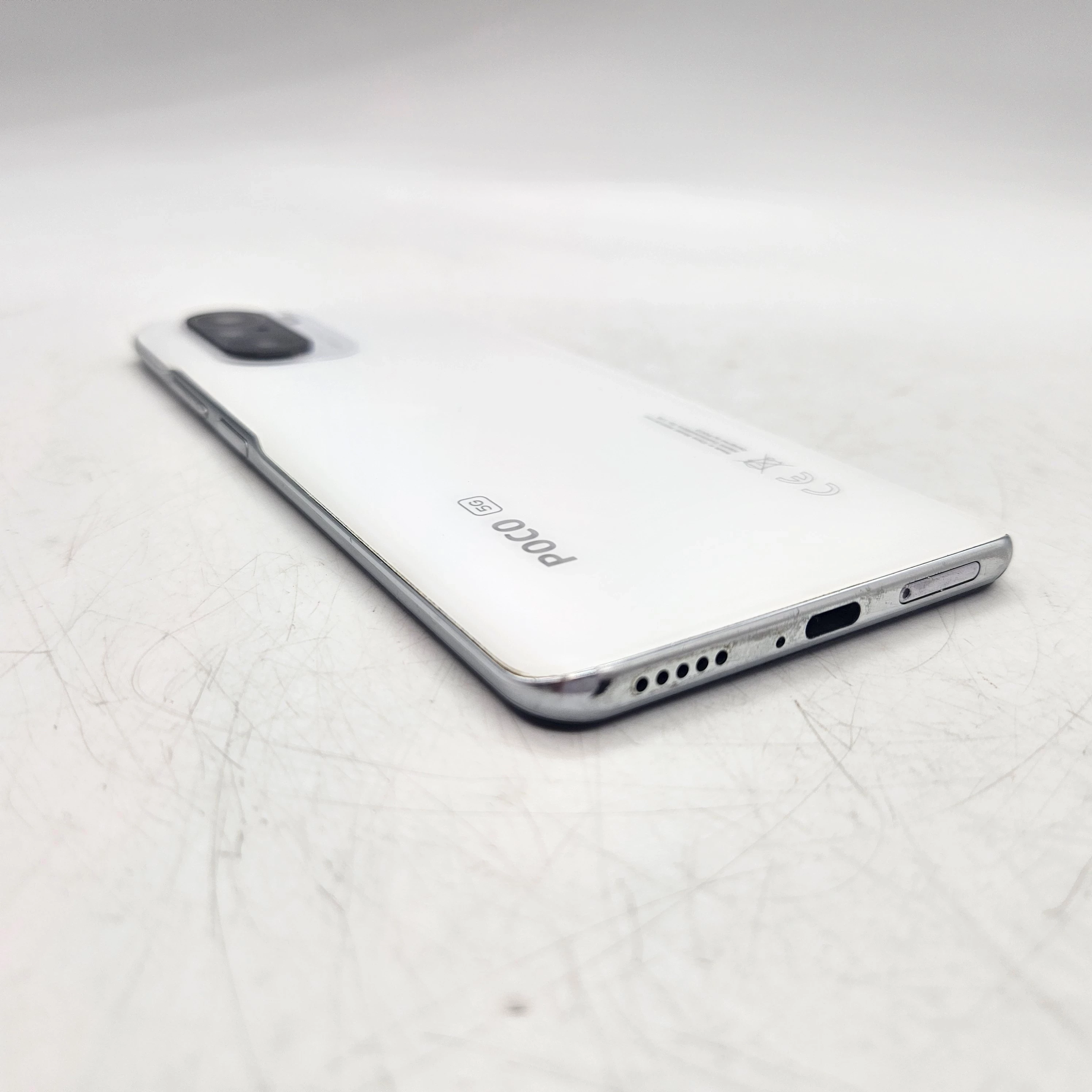 telefon-poco-f3-128gb-6ram-przekatna-ekranu-667