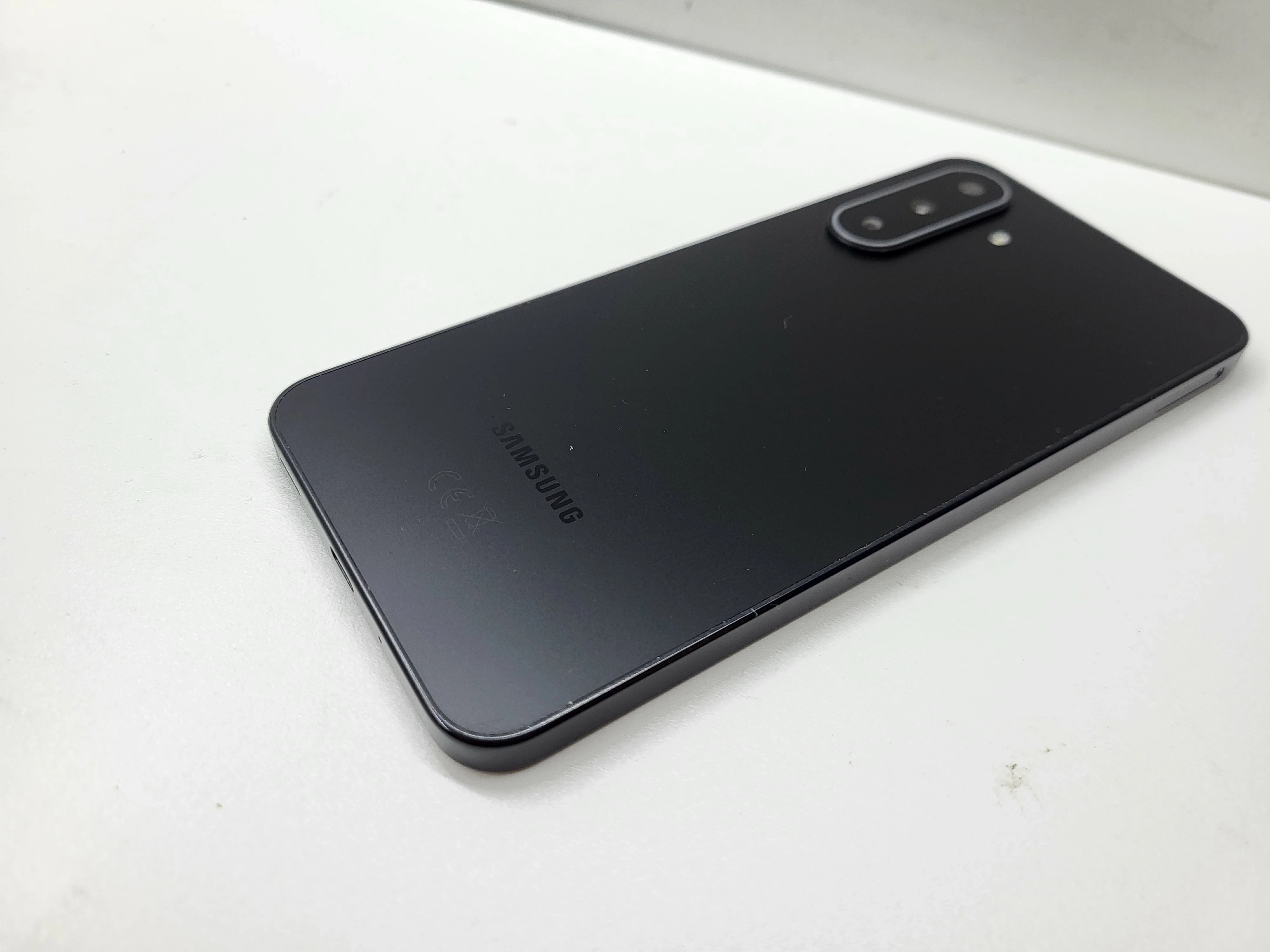 telefon-samsung-galaxy-a17-5g-stan-11323-2