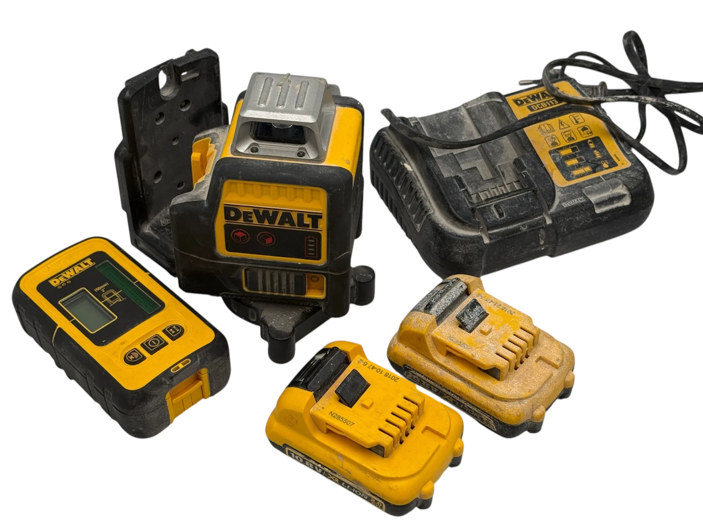 laser-krzyzowy-dewalt-dce0811d1r-20m-108v-2x-aku-20h-prusa-60-pruszkow