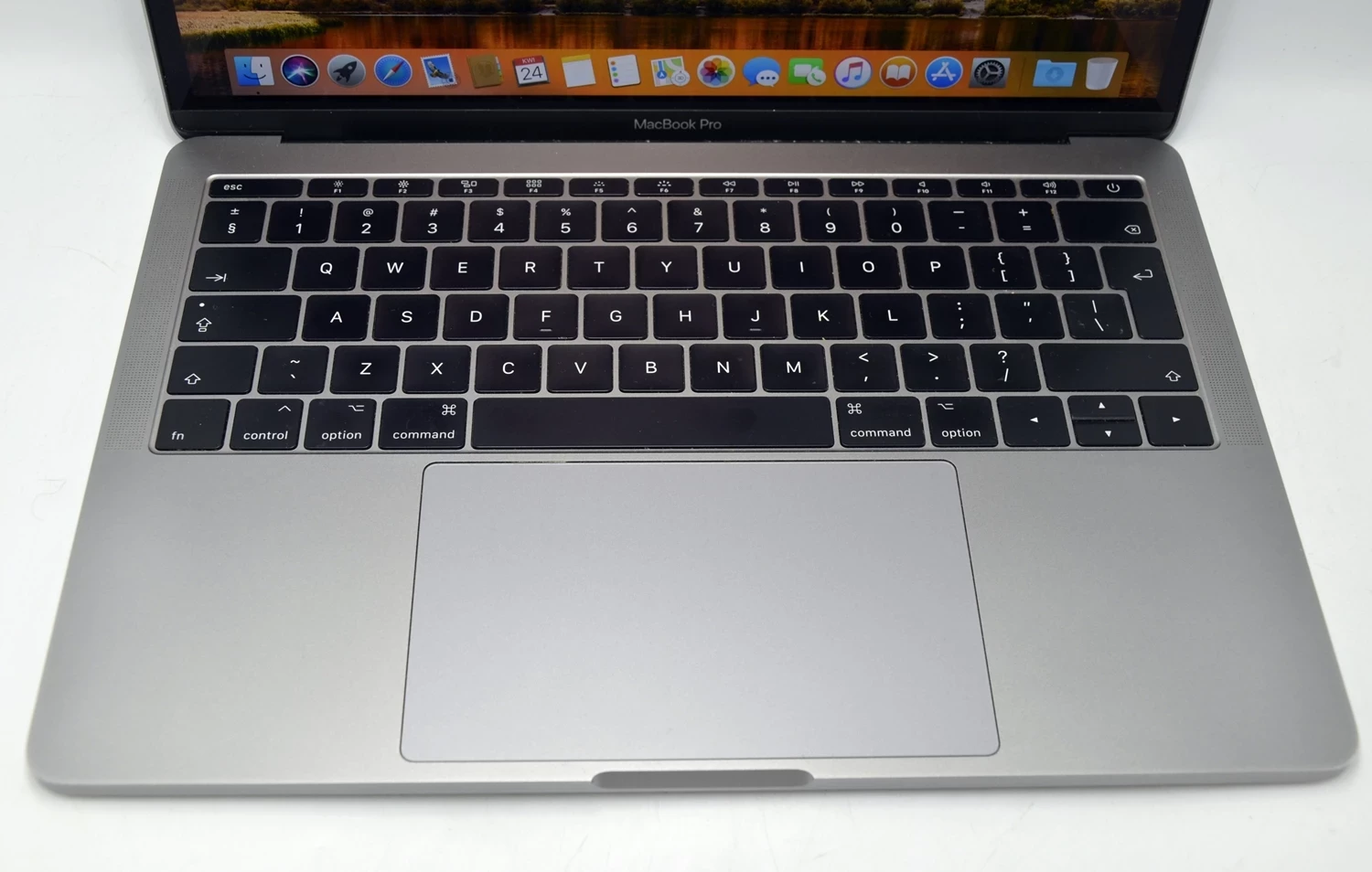 apple-macbook-pro-13-a1708-stan-11323-2