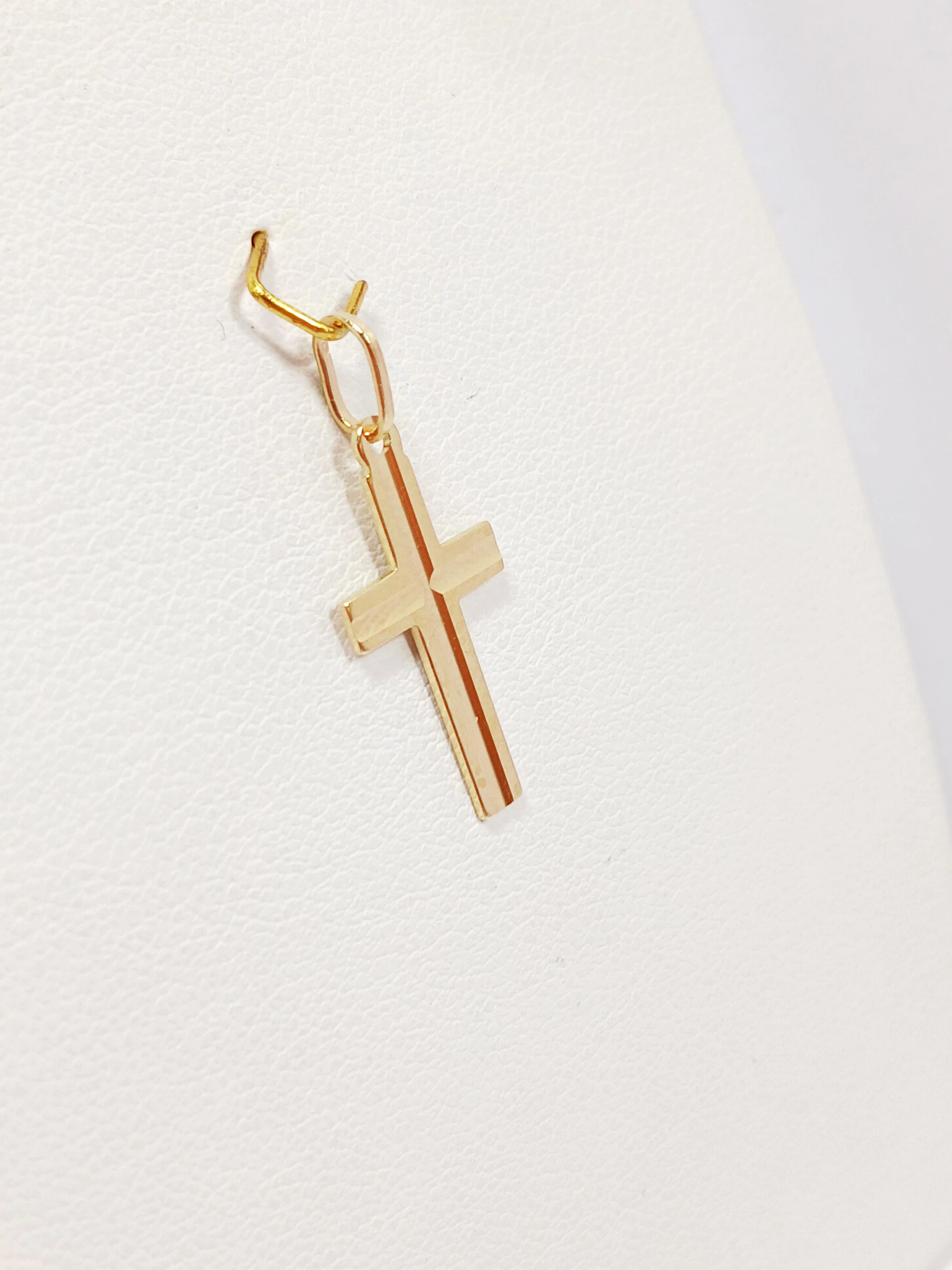 zlota-zawieszka-krzyz-058g-pr-585-14k-kolor-249512-1647429