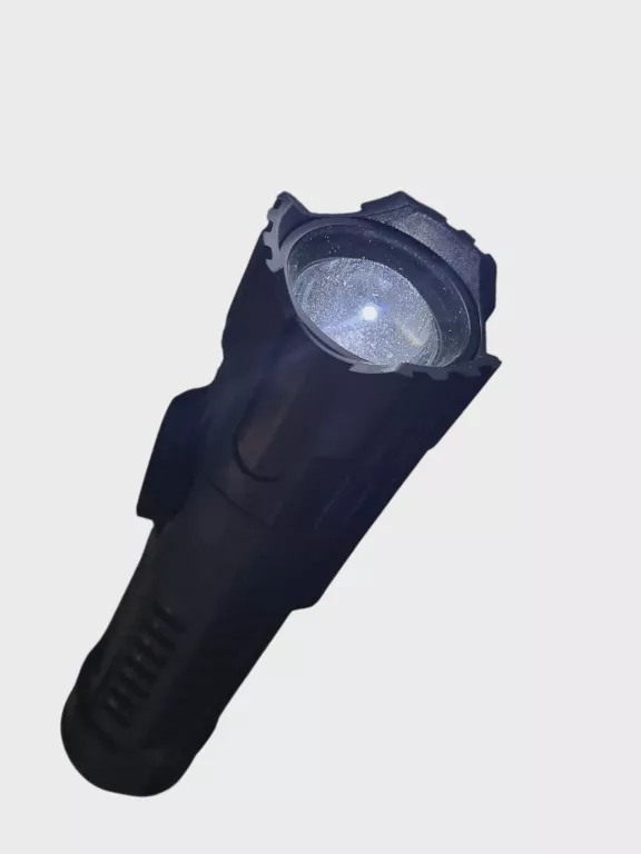 latarka-taktyczna-led-b86-mocna-wojskowa-akumulatorowa-3-tryby-usb-c-stan-11323-1