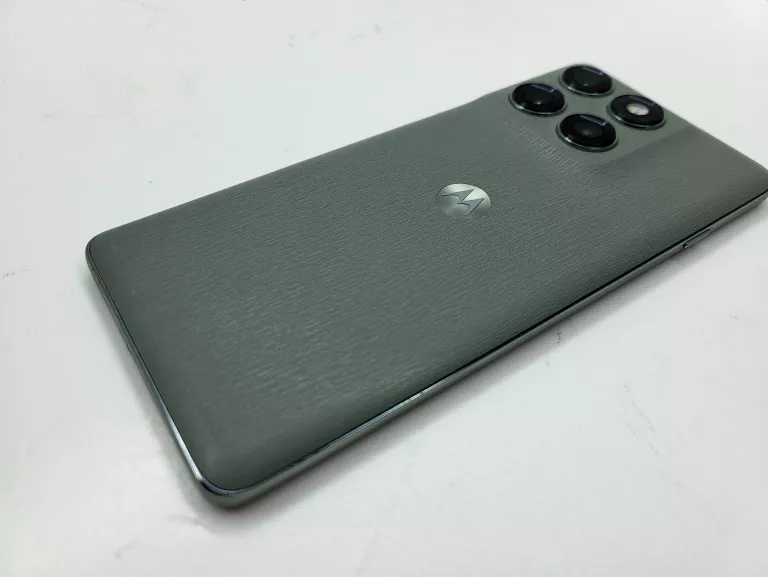 telefon-motorola-edge-60-pro-kod-producenta-840493609355