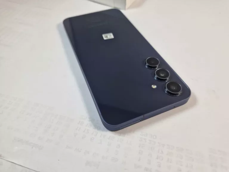 samsung-galaxy-a55-55-pudelko-wbudowana-pamiec-202869-214189