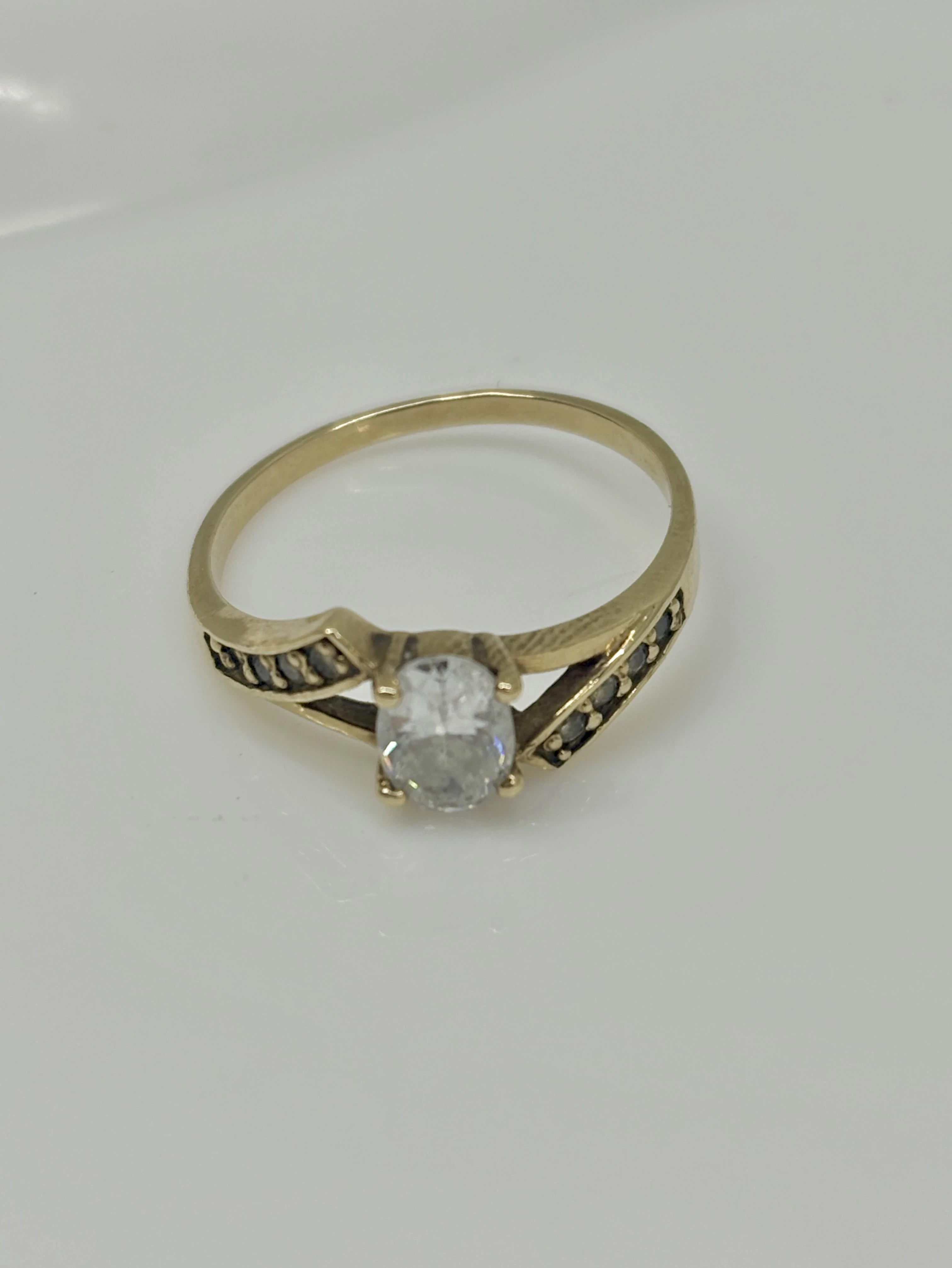 piekny-zloty-pierscionek-kamien-17088-128