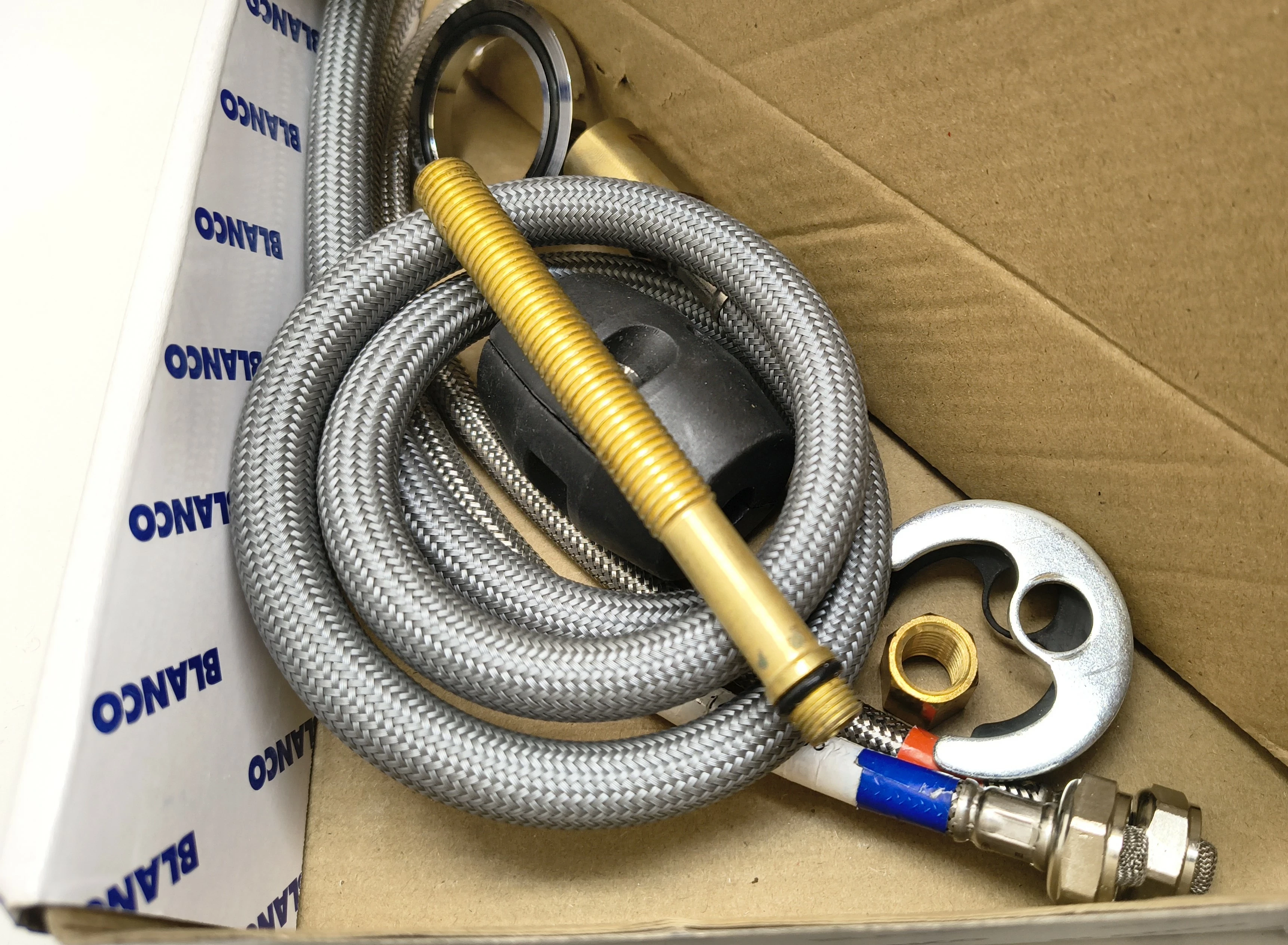 bateria-kuchenna-stojaca-blanco-mida-s-z-wyciagana-wylewka-srebrny-ean-gtin-4020684646420