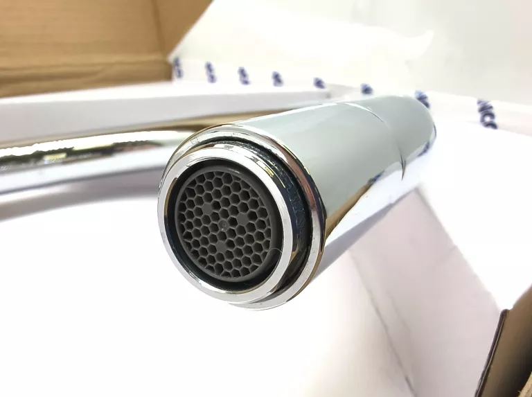 bateria-kuchenna-stojaca-blanco-mida-s-z-wyciagana-wylewka-srebrny-typ-montazu-396-1