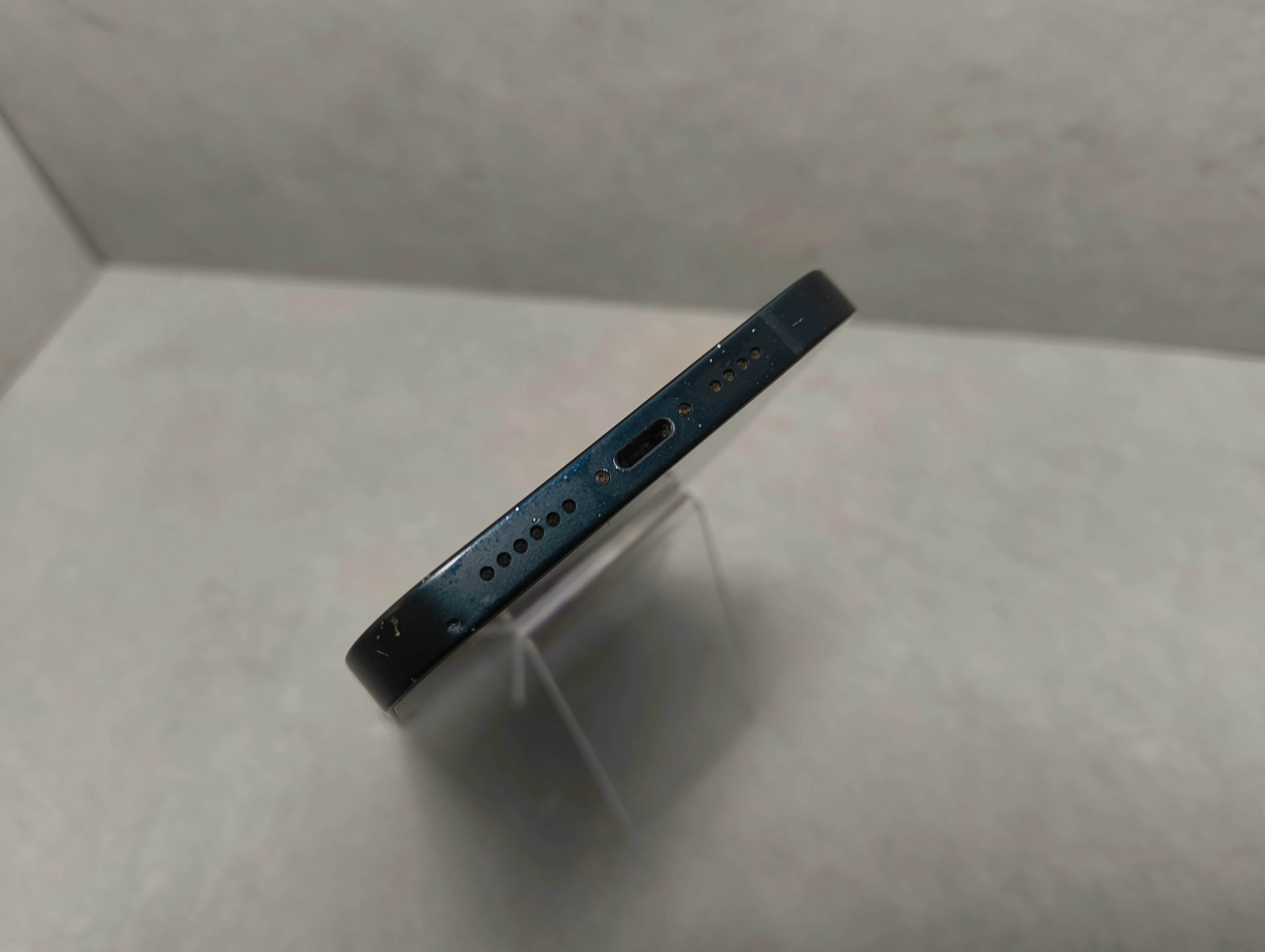 telefon-iphone-14-plus-128gb-pekniety-ekran-kod-producenta-mq4x3pxa