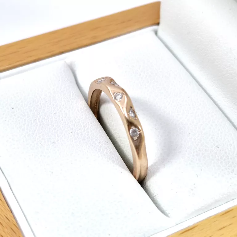 zloty-pierscionek-z-cyrkoniami-pr585-177g-rozm13-stan-11323-2