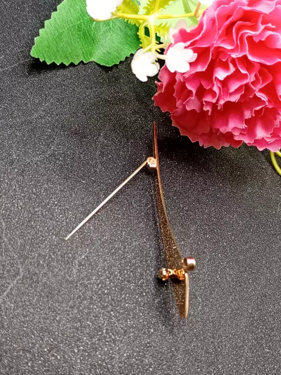 piekna-zlota-broszka-pr333-waga252-motyw-129129-21