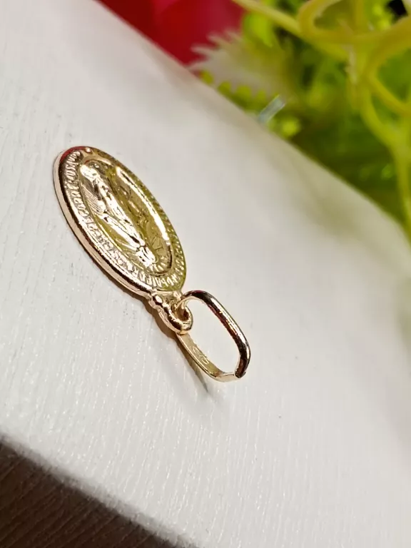 delikatna-zlota-zawieszka-pr-333-waga-069-material-15835-2