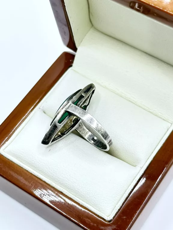 sd133-pierscionek-ze-srebra-z-markazytami-i-zielonym-kamieniem-retro-rodzaj-2205-16