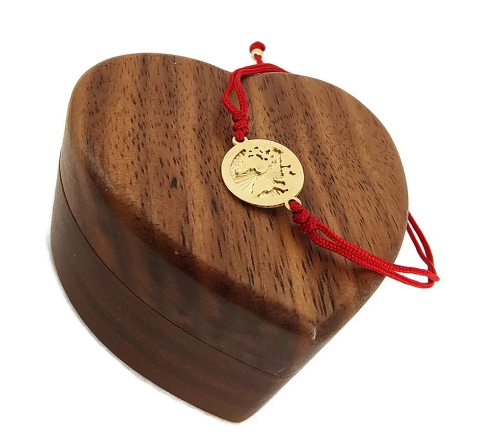 zlota-bransoletka-na-czerwonym-sznurku-z-motywem-swiata-087g-p585-stan-11323-238058