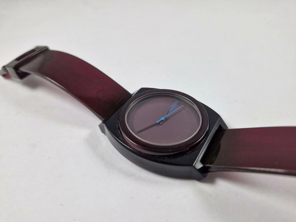 zegarek-damski-nixon-minimal-wielka-rzeznicka-1-srem-centrum