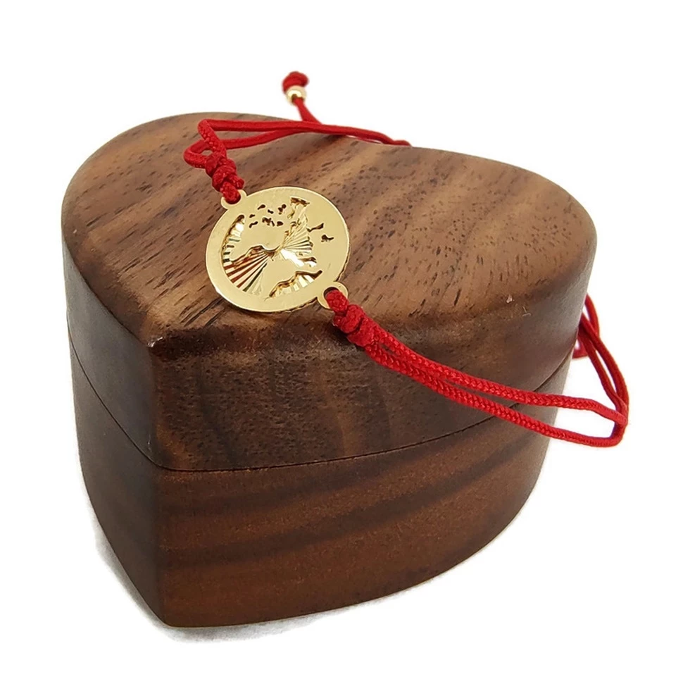 zlota-bransoletka-na-czerwonym-sznurku-z-motywem-swiata-087g-p585-jana-pawla-ii-1-konstantynow-mk