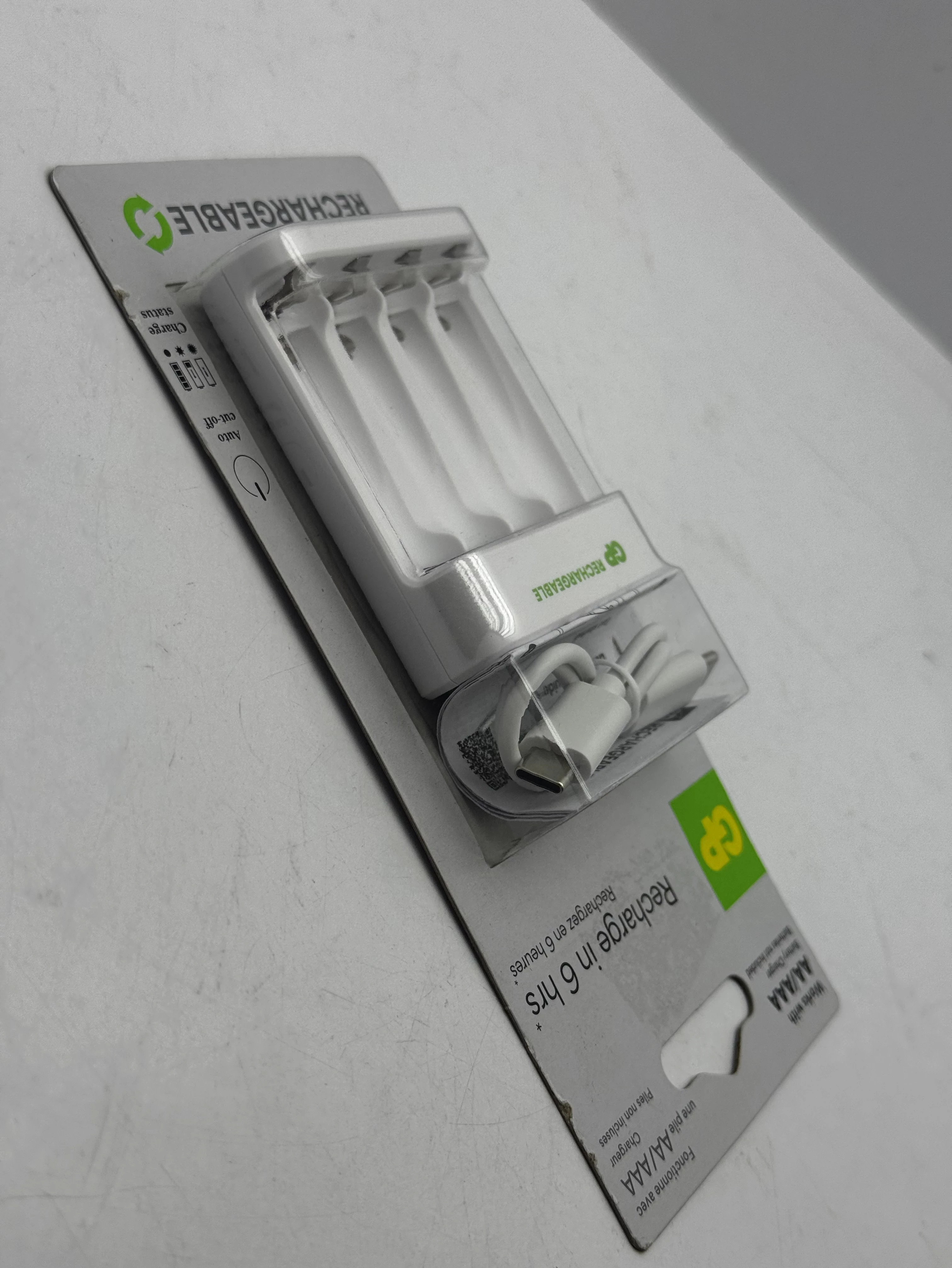 ladowarka-gp-batteries-e421-4-aa-aaa-blister-ean-4891199225123-model-e421