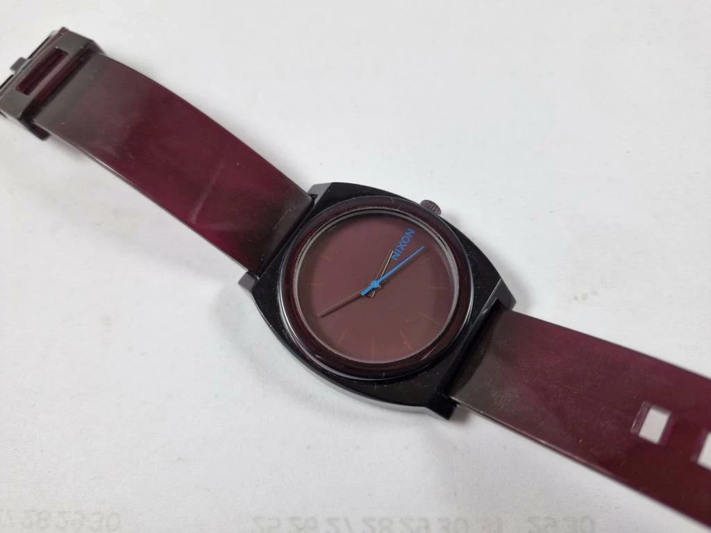 zegarek-damski-nixon-minimal-ean-gtin-3608701019047