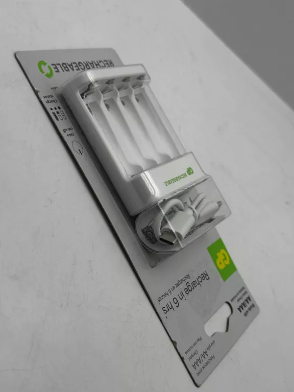 ladowarka-gp-batteries-e421-4-aa-aaa-blister-ean-4891199225123-model-e421