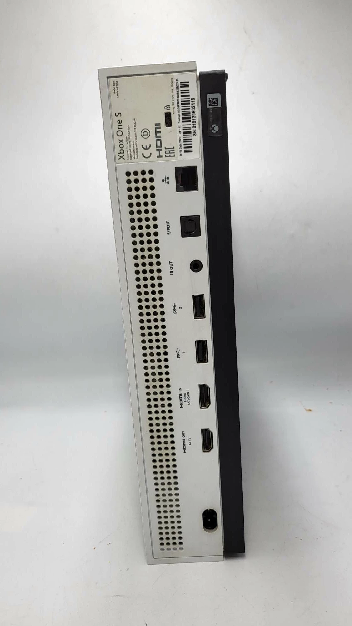 konsola-xbox-one-s-liczba-kontrolerow-w-zestawie-205994-225554