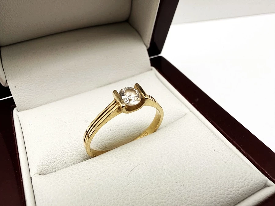 piekny-pierscionek-waga-181gr-proba-585-pilsudskiego-86-wroclaw