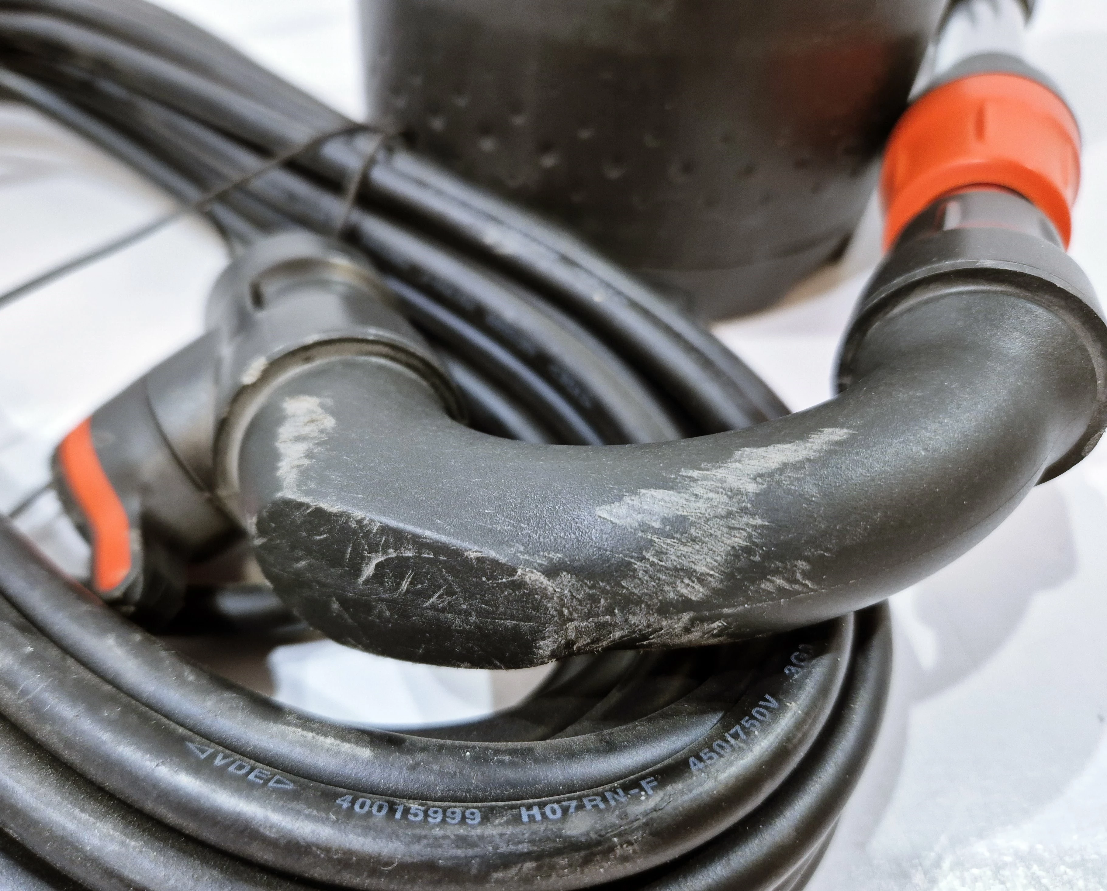 gardena-pompa-do-deszczowki-47002-inox-automatic-zatapialna-z-filtrem-rodzaj-pompy-211626-250658