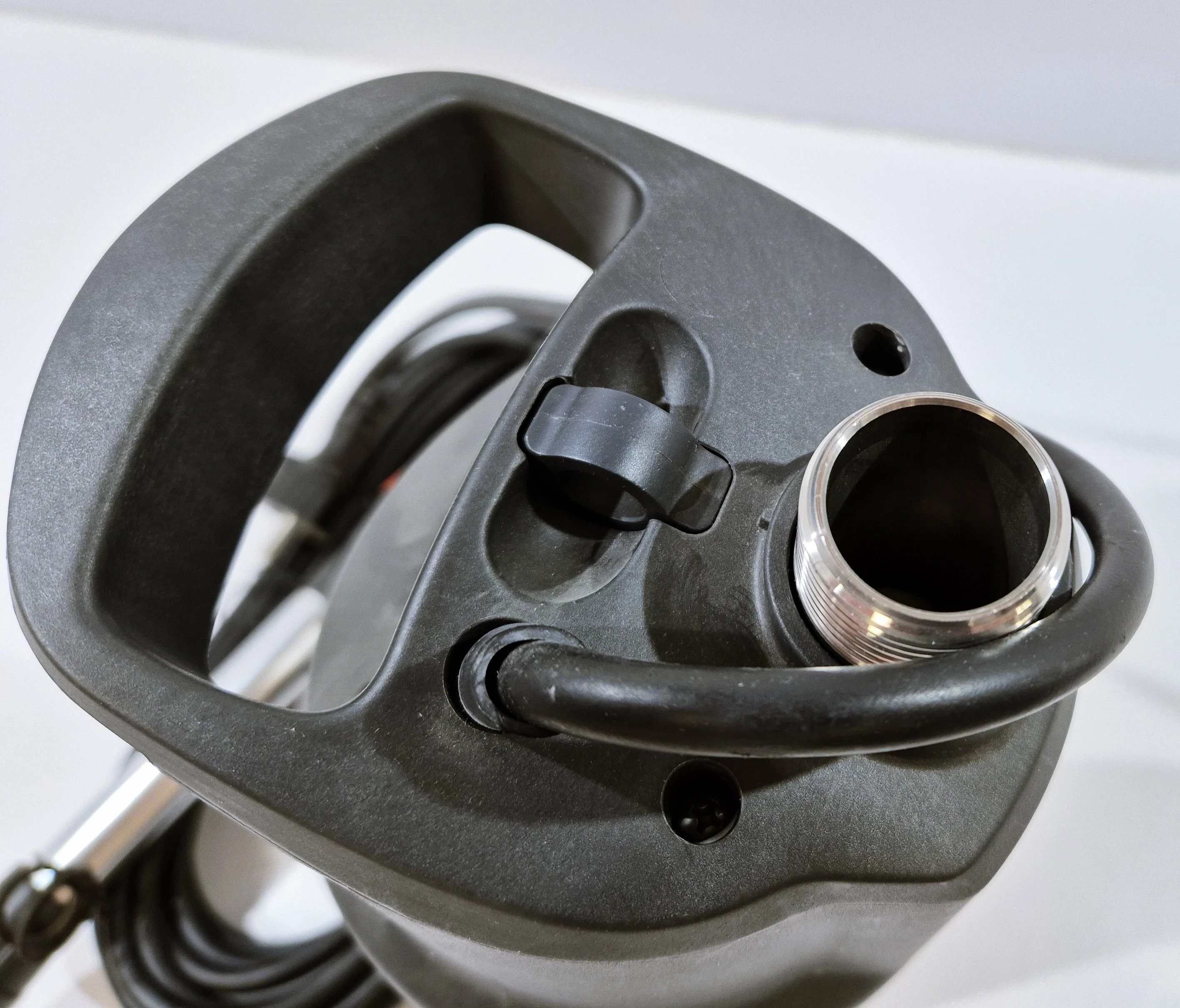 gardena-pompa-do-deszczowki-47002-inox-automatic-zatapialna-z-filtrem-maksymalna-wydajnosc-pompy-4700