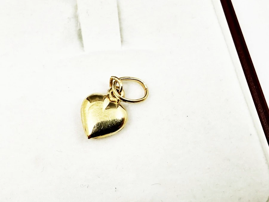 delikatna-zlota-zawieszka-p585-serduszko-waga-034g-stan-11323-2