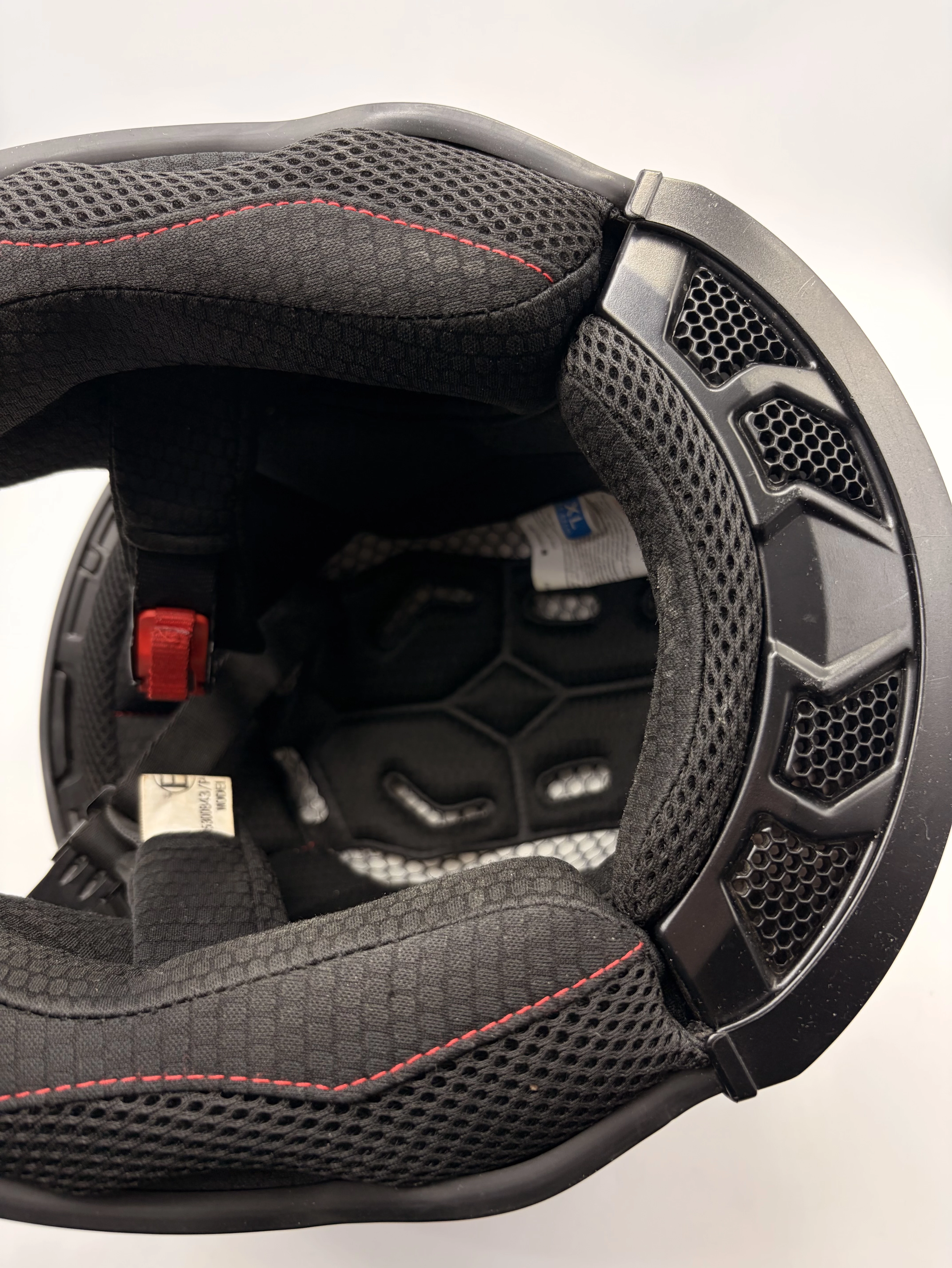 kask-cross-imx-fmx-02-blackwhite-rozmiar-xl-62-62-cm-waga-produktu-z-opakowaniem-jednostkowym-2000