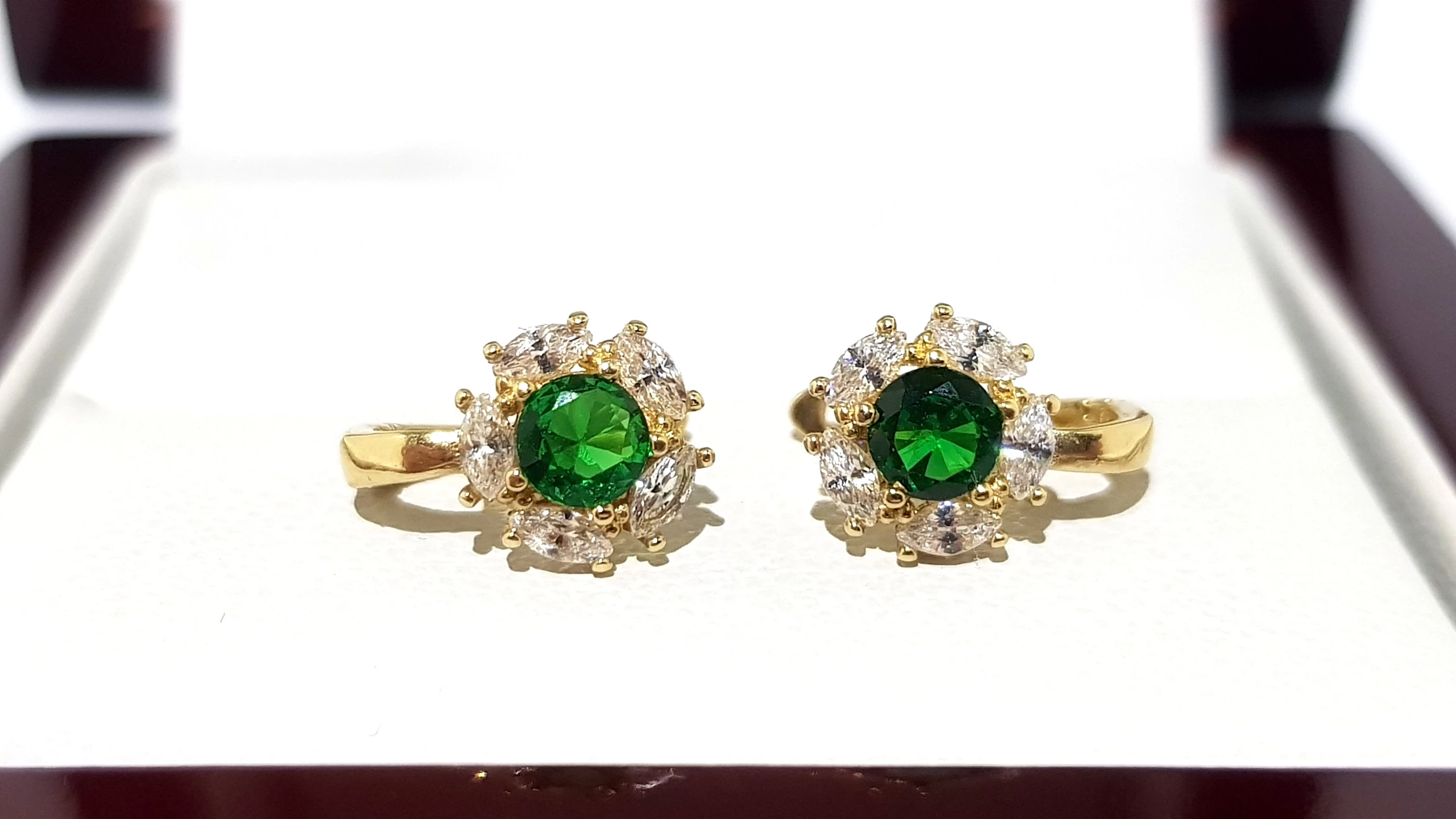 wyrob-jubilerski-uzywany-zote-kolczyki-kwiatki-zielone-p585-sr07cm-118g-warszawska-162-lomianki